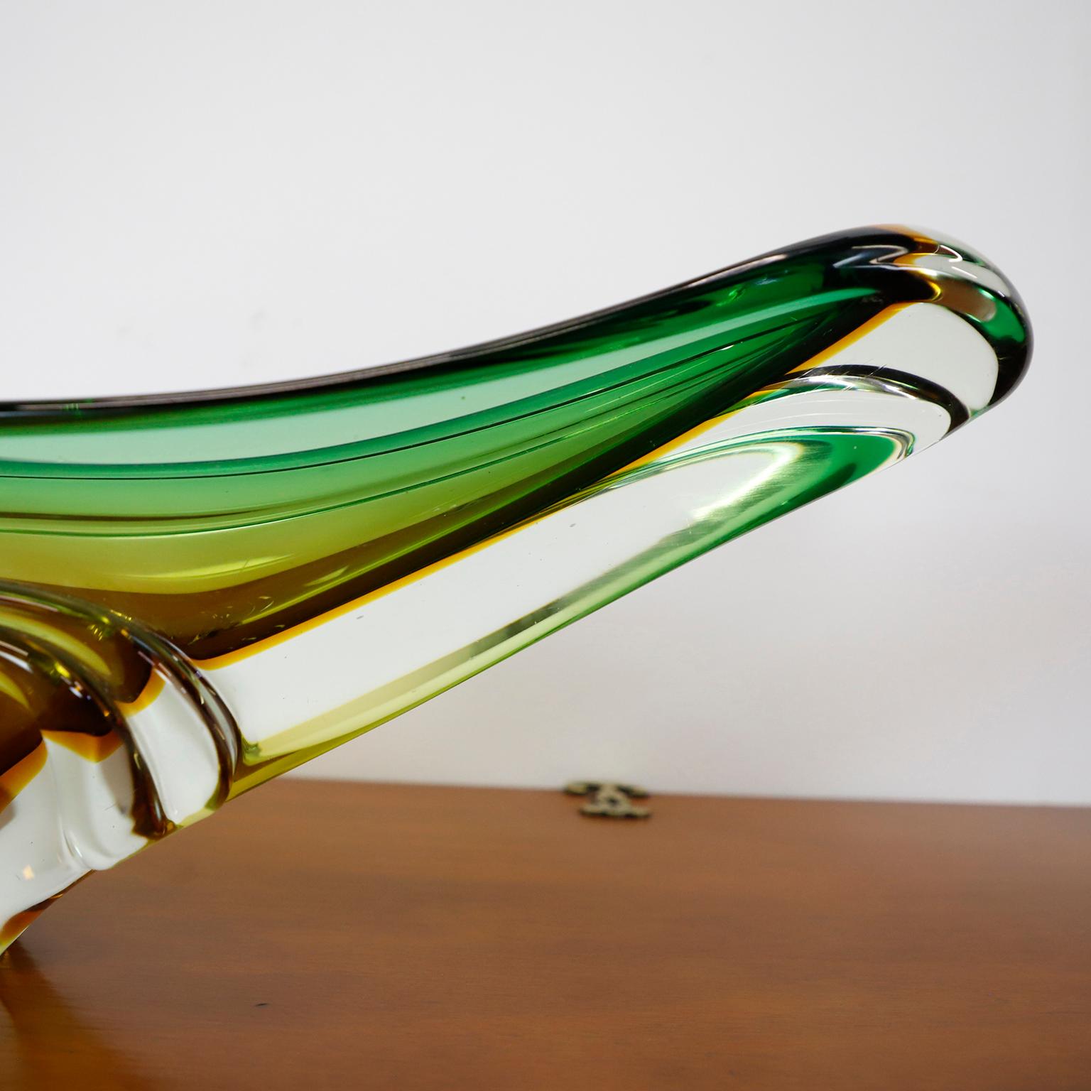 Big Size Midcentury Murano Glas Centerpiece (Moderne der Mitte des Jahrhunderts) im Angebot