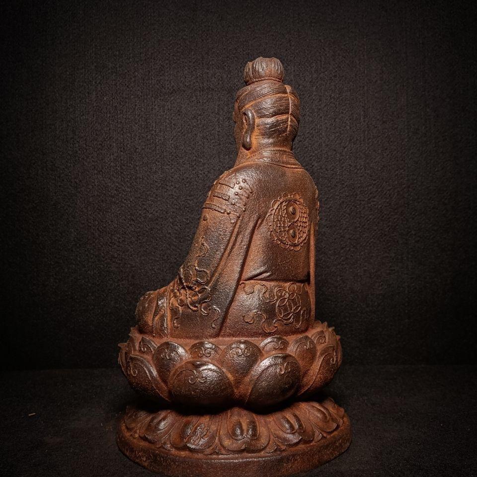 Estatua del Antepasado Taoísta Sanqing de Hierro Viejo Sentado de Gran Tamaño en venta 1