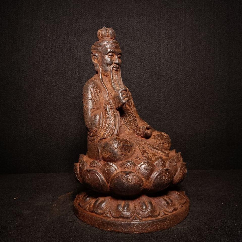 Estatua del Antepasado Taoísta Sanqing de Hierro Viejo Sentado de Gran Tamaño en venta 4