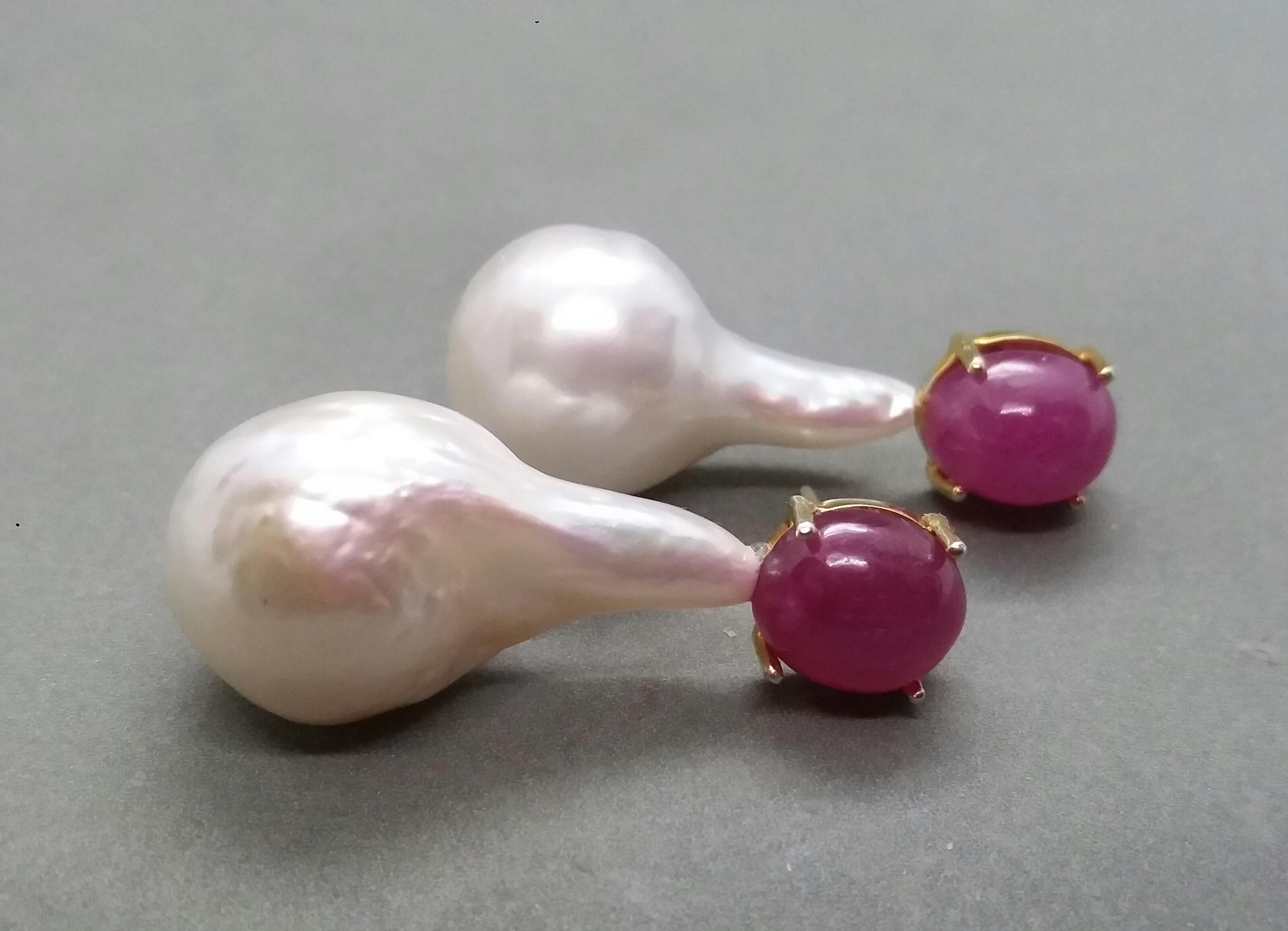 Big Size Pear Shape Baroque Pearls Oval Ruby Cabochon 14 Karat Gold Earrings In Good Condition For Sale In Bangkok, TH