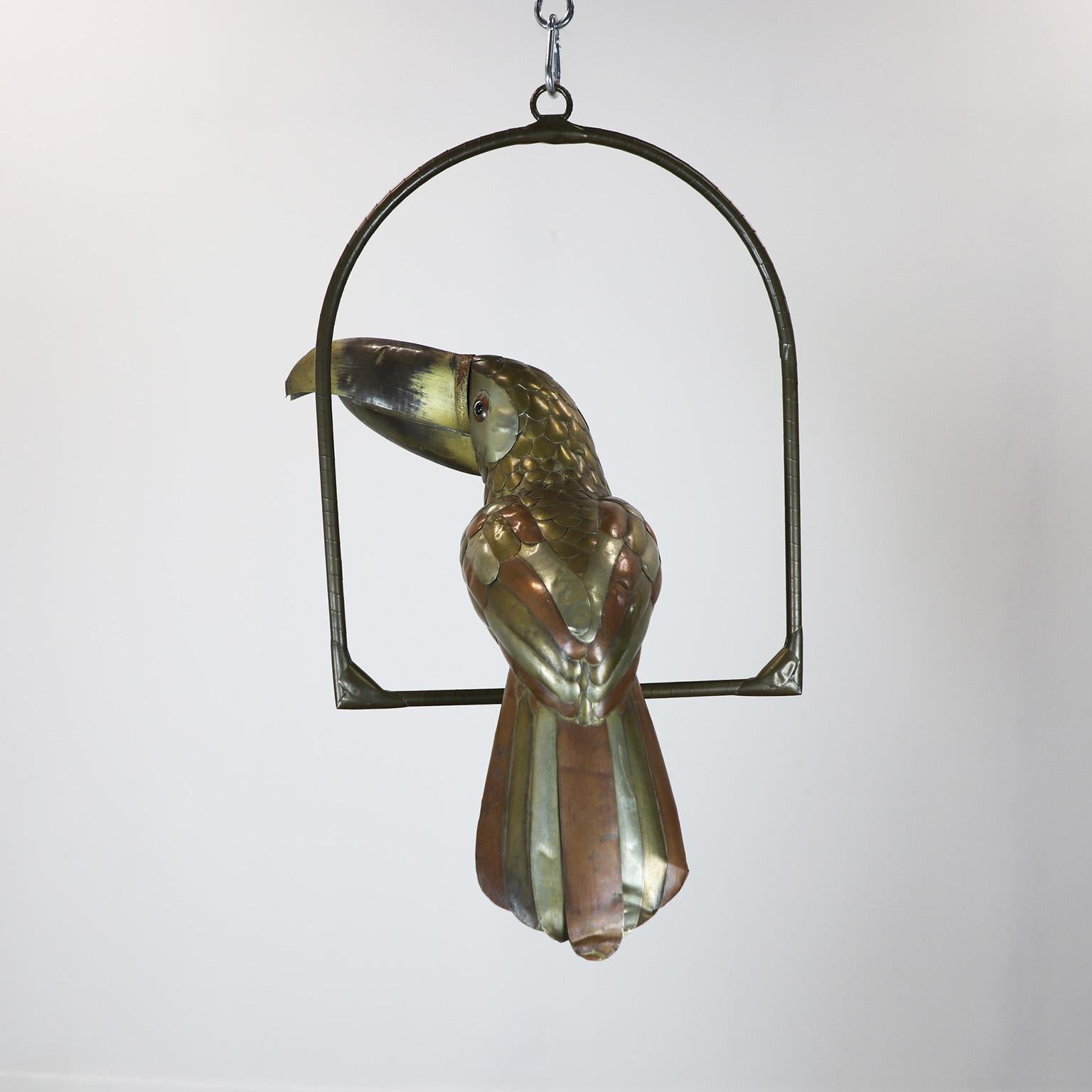 Große Größe Sergio Bustamante Skulptur von Toucan auf hängenden Barsch im Zustand „Relativ gut“ im Angebot in Mexico City, CDMX