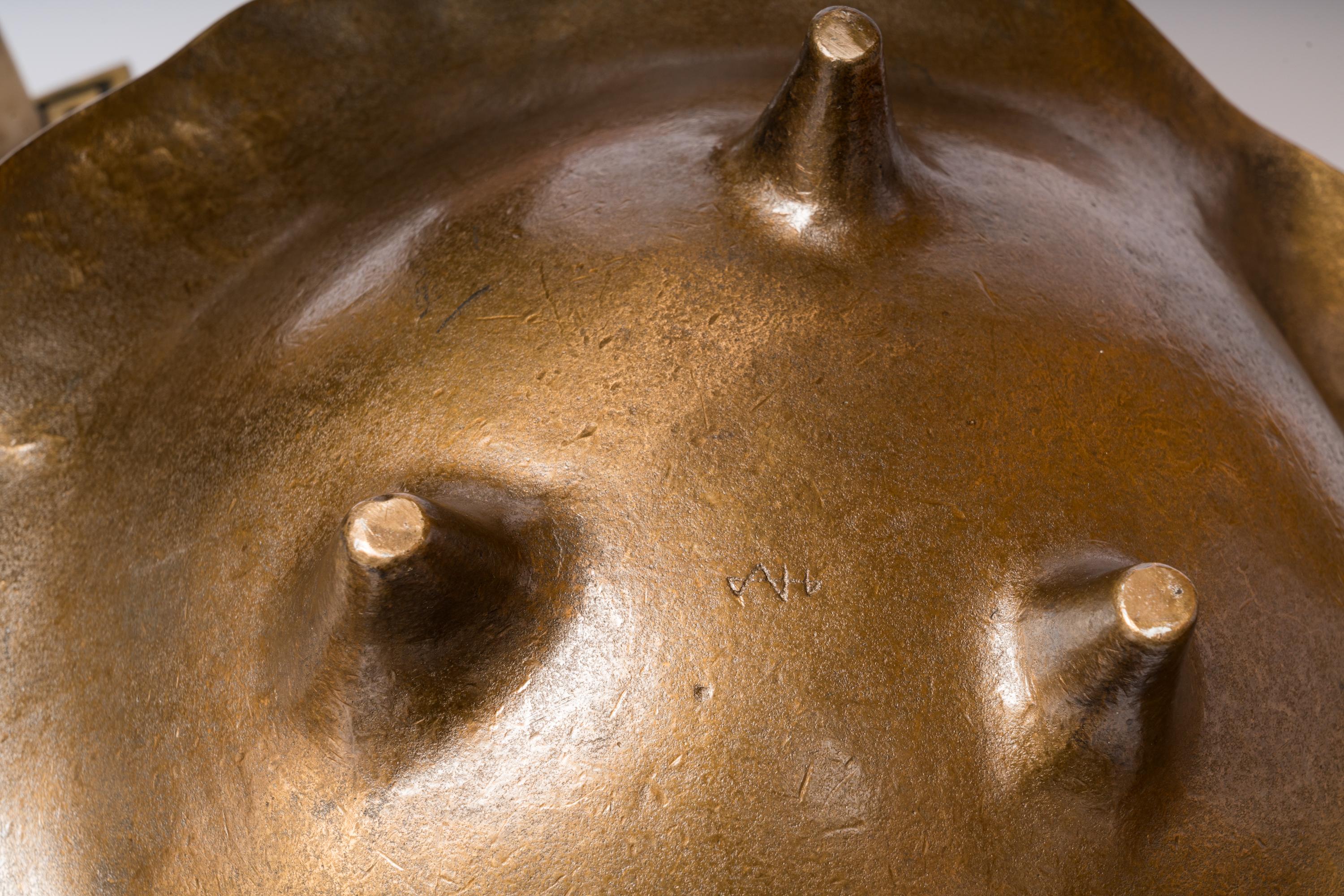 Big Size Solid Bronze Decorative Dish on Tripod Feet - France 1970's For Sale 5