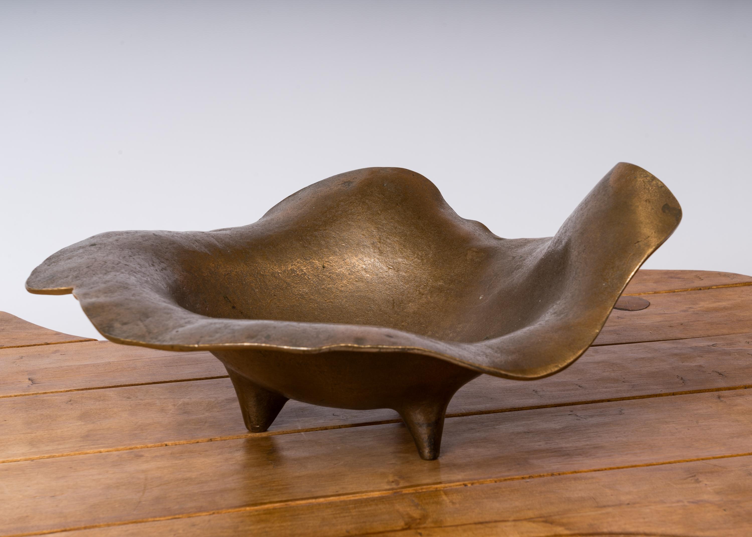 French Big Size Solid Bronze Decorative Dish on Tripod Feet - France 1970's For Sale