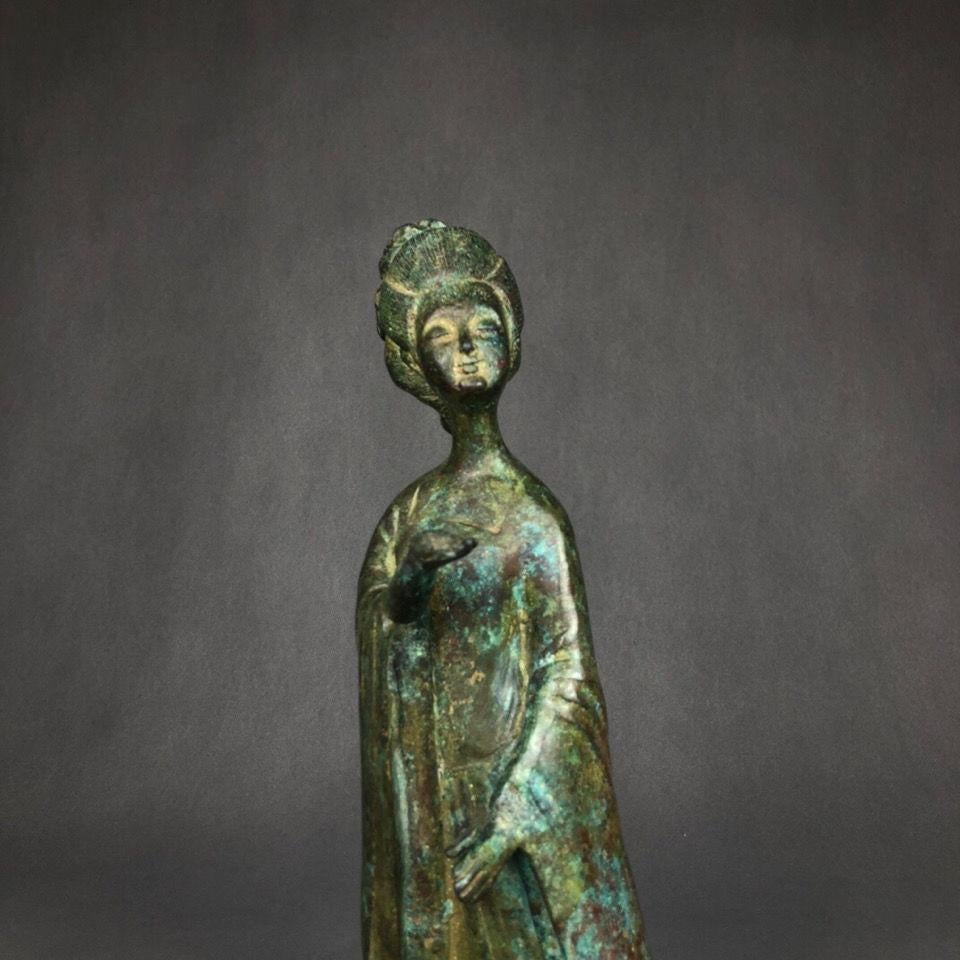 Statua della bellezza di Zhao Jun in bronzo vintage di grandi dimensioni dalla Cina Statua originale in vendita 3