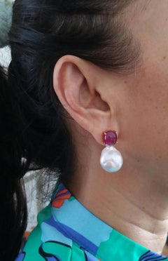 Big Size White Baroque Pearls Oval Ruby Cabochon 14 Carat Yellow Gold Earrings