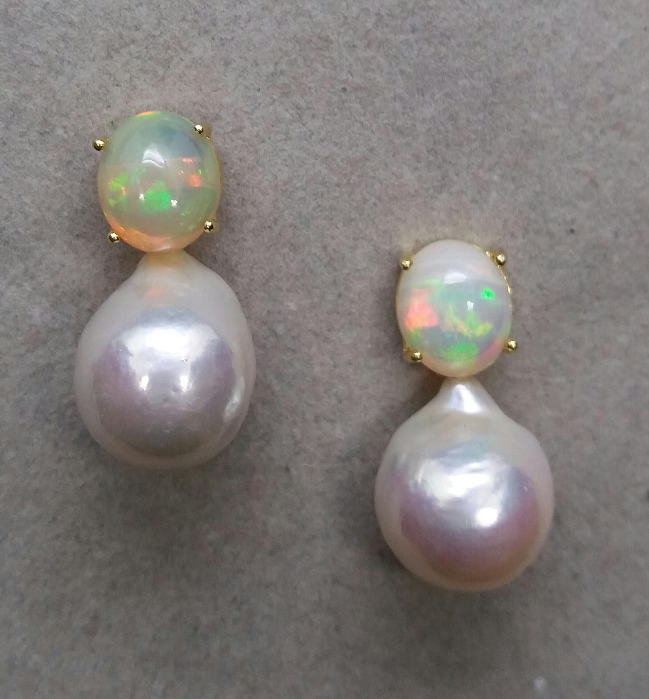 Contemporary Big Size White Baroque Pearls Oval Solid Opal Cabochons Yellow Gold Earrings For Sale