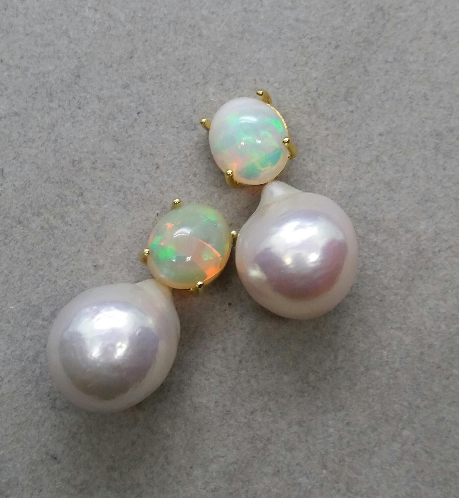 Big Size White Baroque Pearls Oval Solid Opal Cabochons Yellow Gold Earrings In Good Condition For Sale In Bangkok, TH