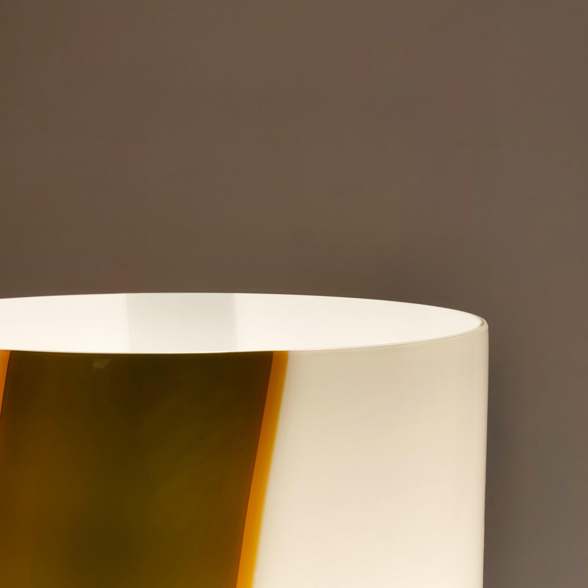 A Space Age Tischlampe aus mundgeblasenem Muranoglas aus Leucos, Italien, 1970er Jahre im Angebot 2