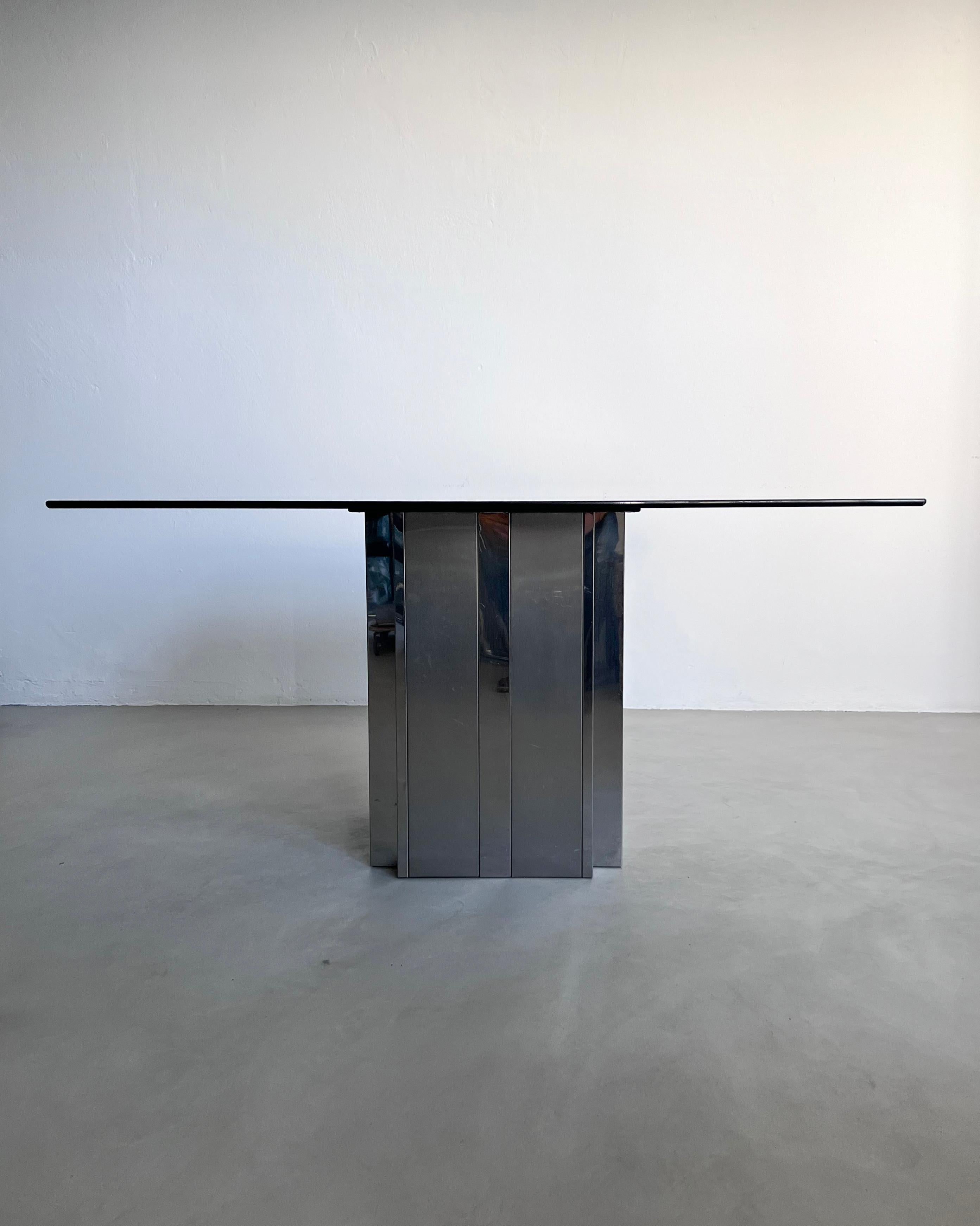 Square Dining Table in Metal and Smoked Glass, 1970's Paul Evans Style In Good Condition For Sale In Milano, IT
