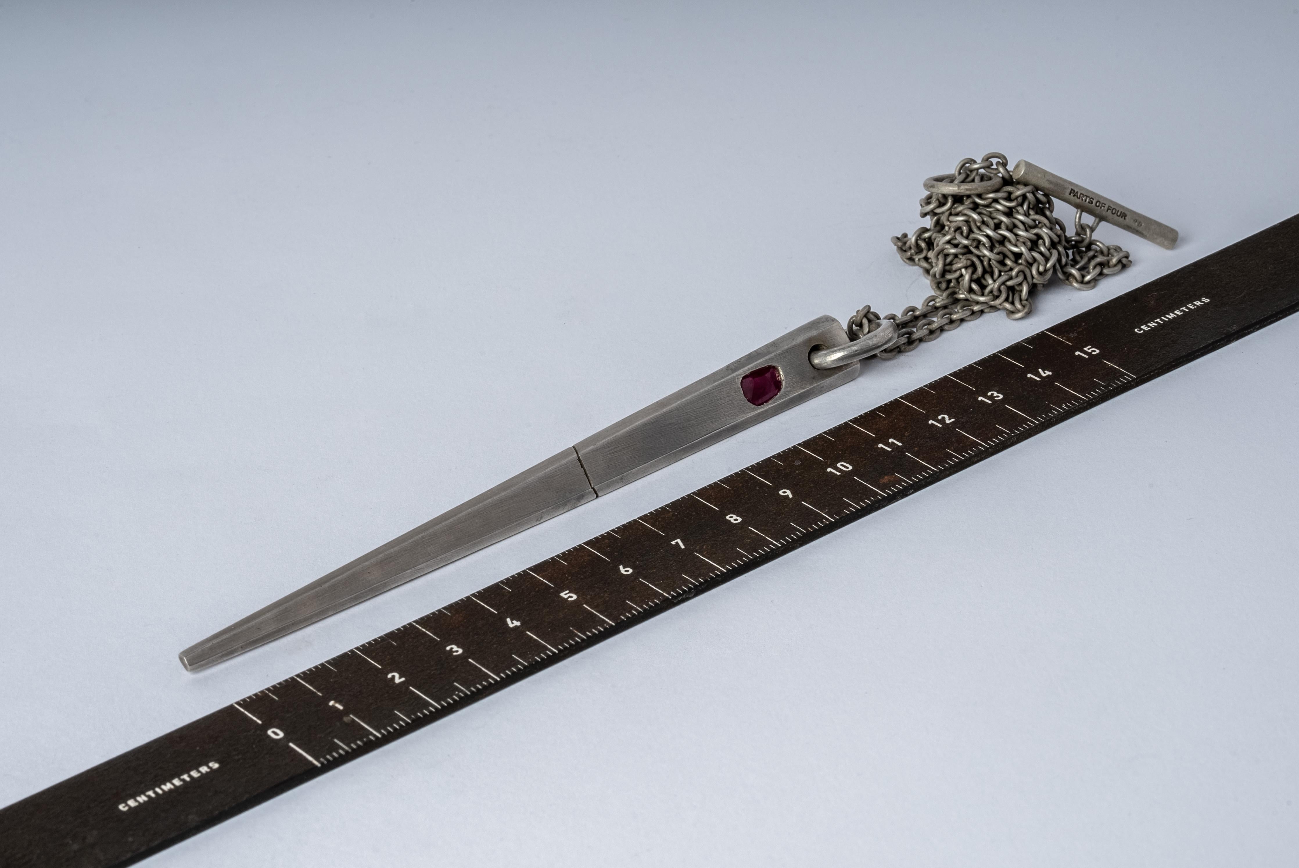 Big Spike Necklace (0.5 CT, Single Ruby Slice, DA+RUB) In New Condition For Sale In PARIS, FR