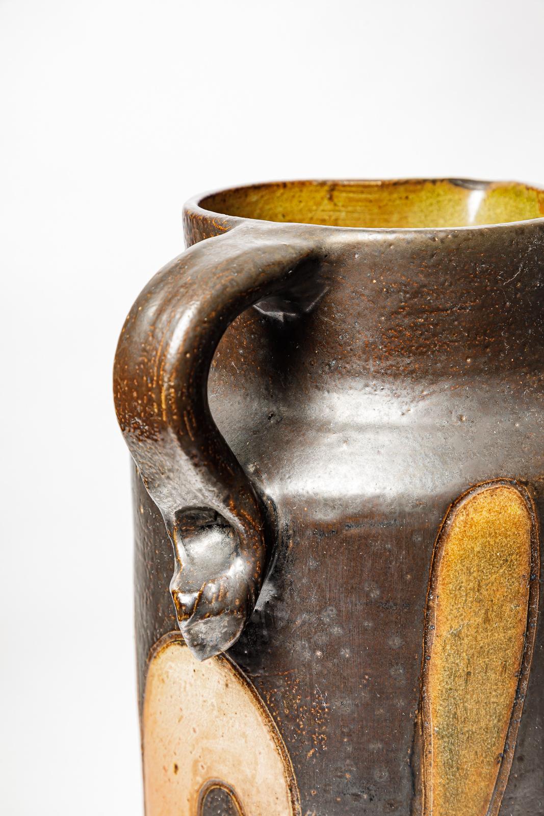 Big stoneware pitcher by Georges Martin, circa 1970-1980. In Excellent Condition For Sale In Saint-Ouen, FR
