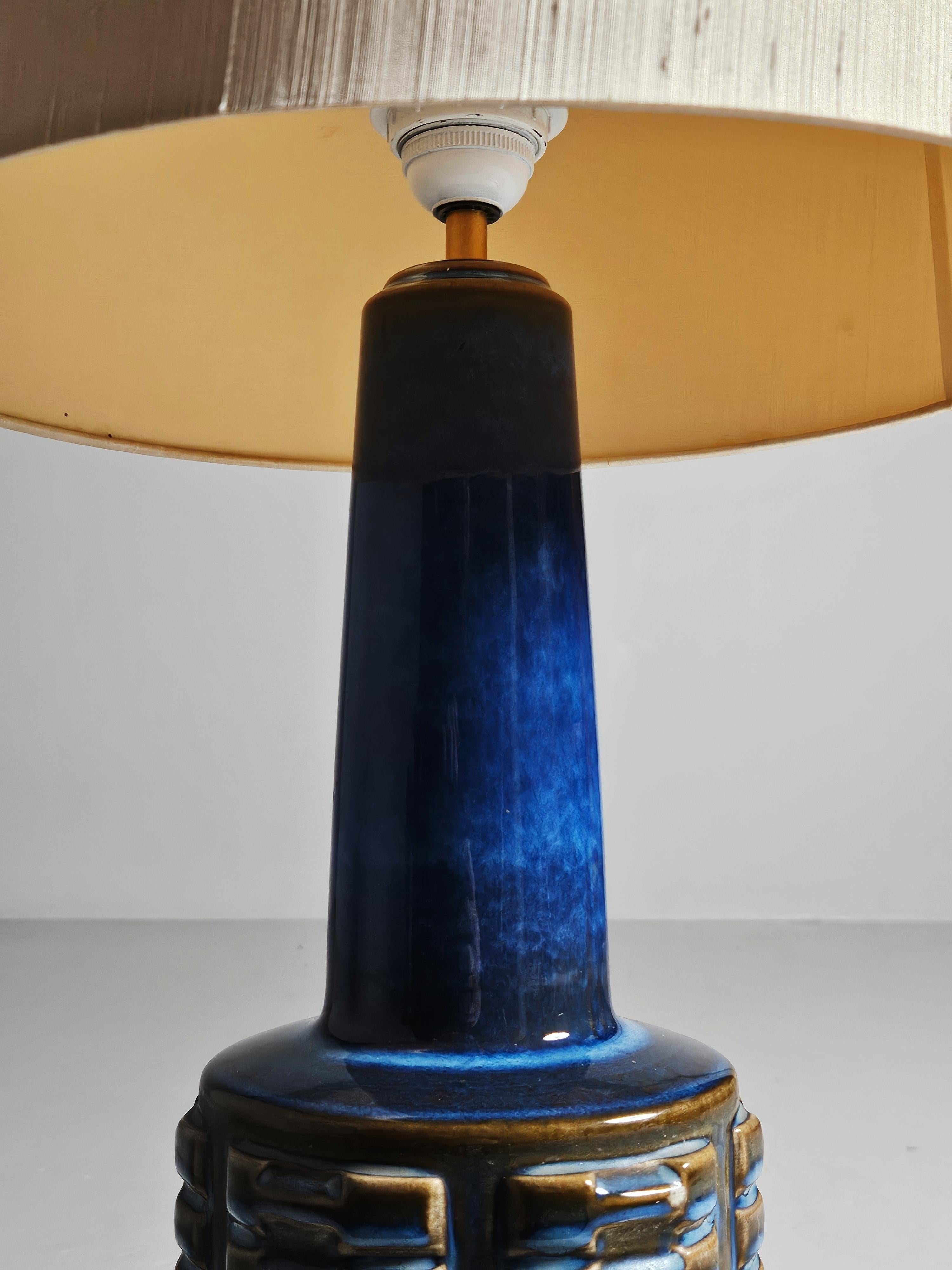 20th Century Big stoneware table lamp by Einar Johansen for Søholm Stentøj, Denmark, 1960s For Sale