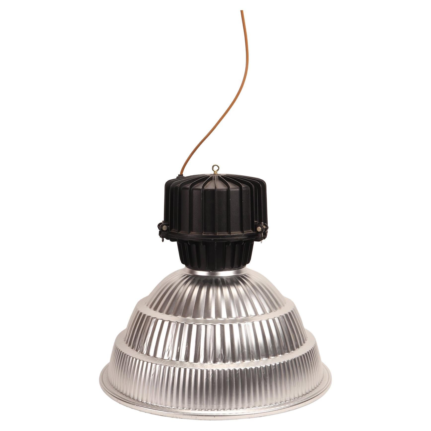 Grande luce industriale oscillante, Italia 1950