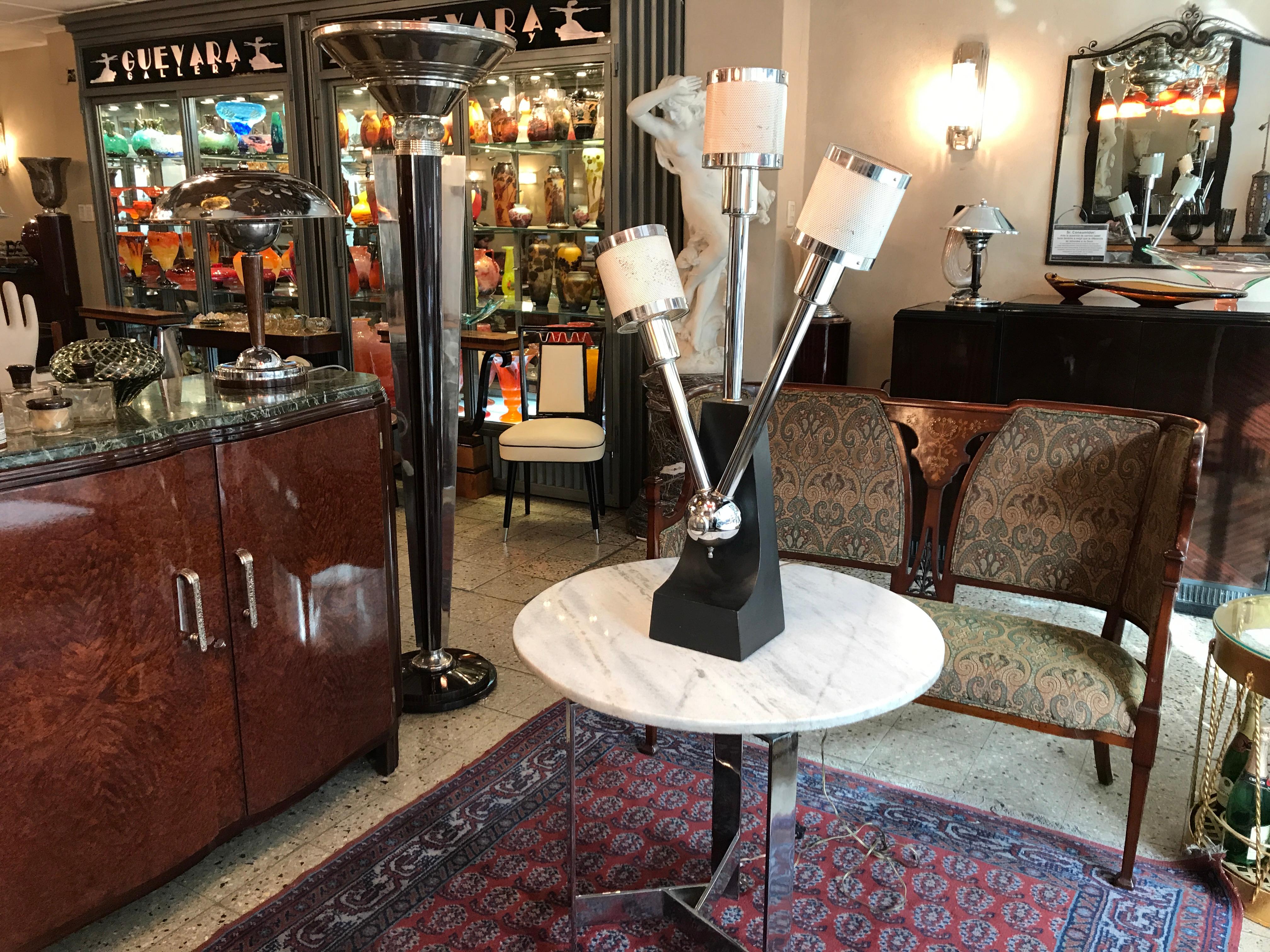 Mid-20th Century Big Table Lamp, 1950, Italian, Material: wood and chrome For Sale