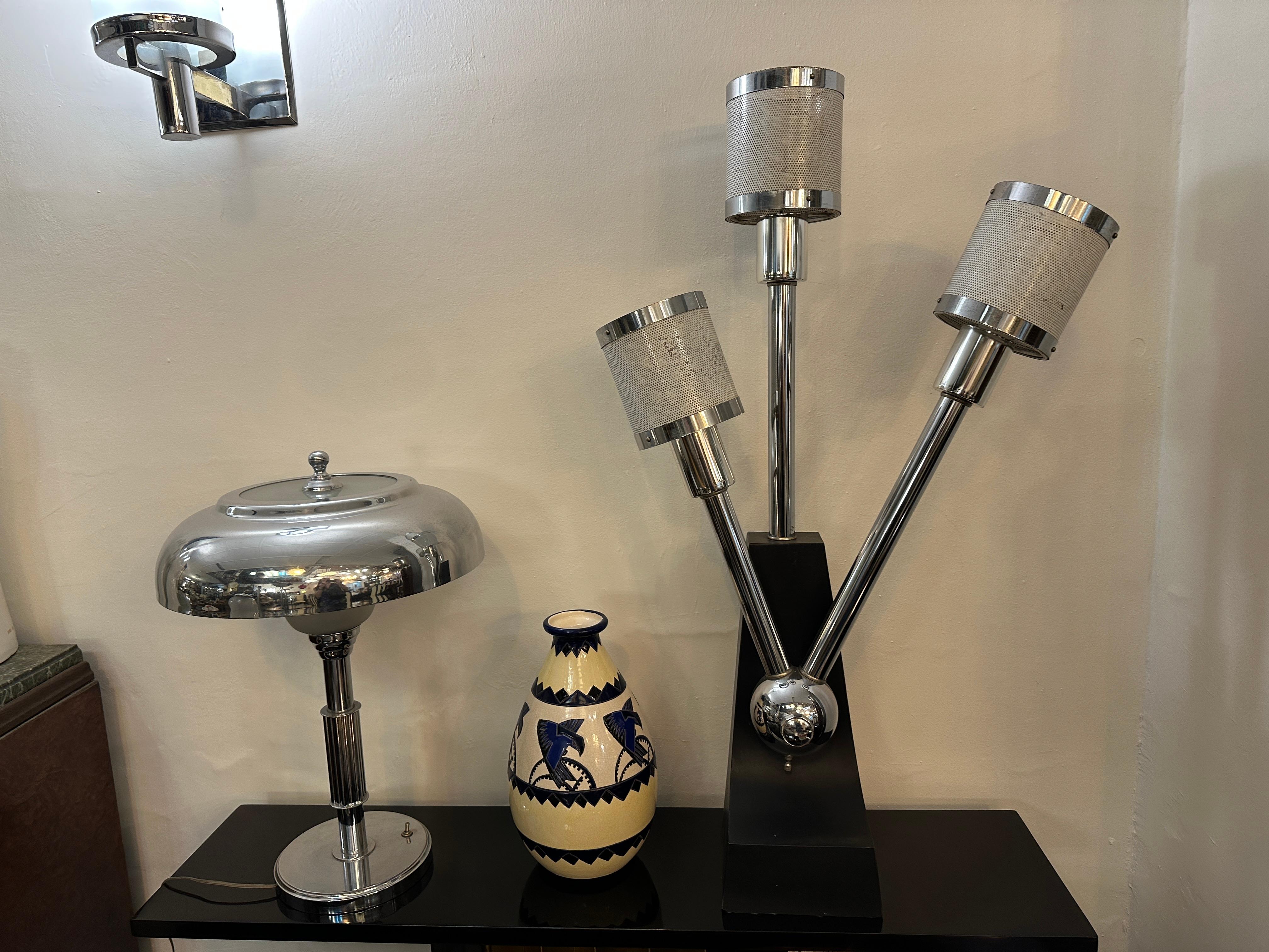 Big Table Lamp, 1950, Italian, Material: wood and chrome For Sale 4