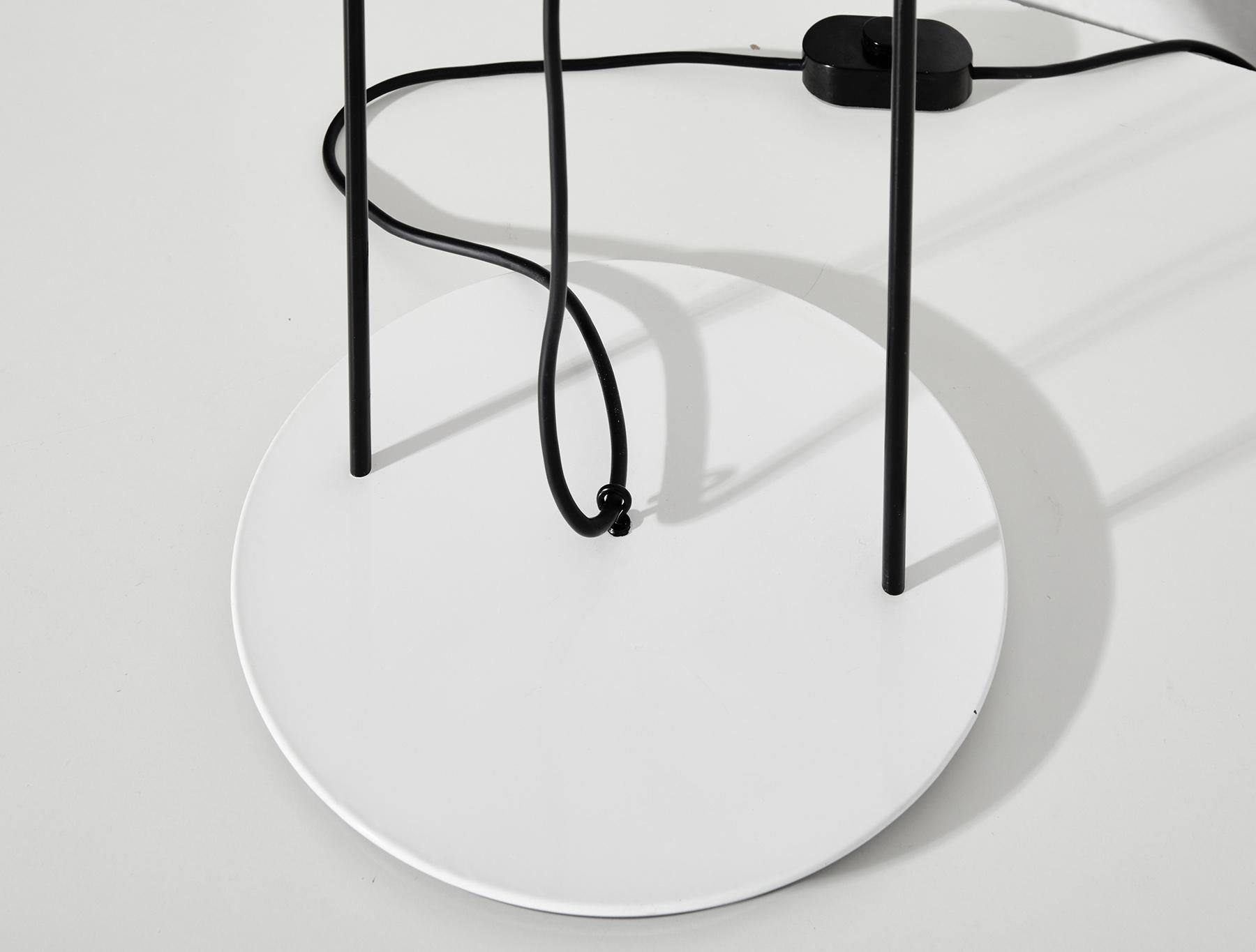 Big Table Lamp in Lacquered Metal Attributed to Enrico Tronconi For Sale 2