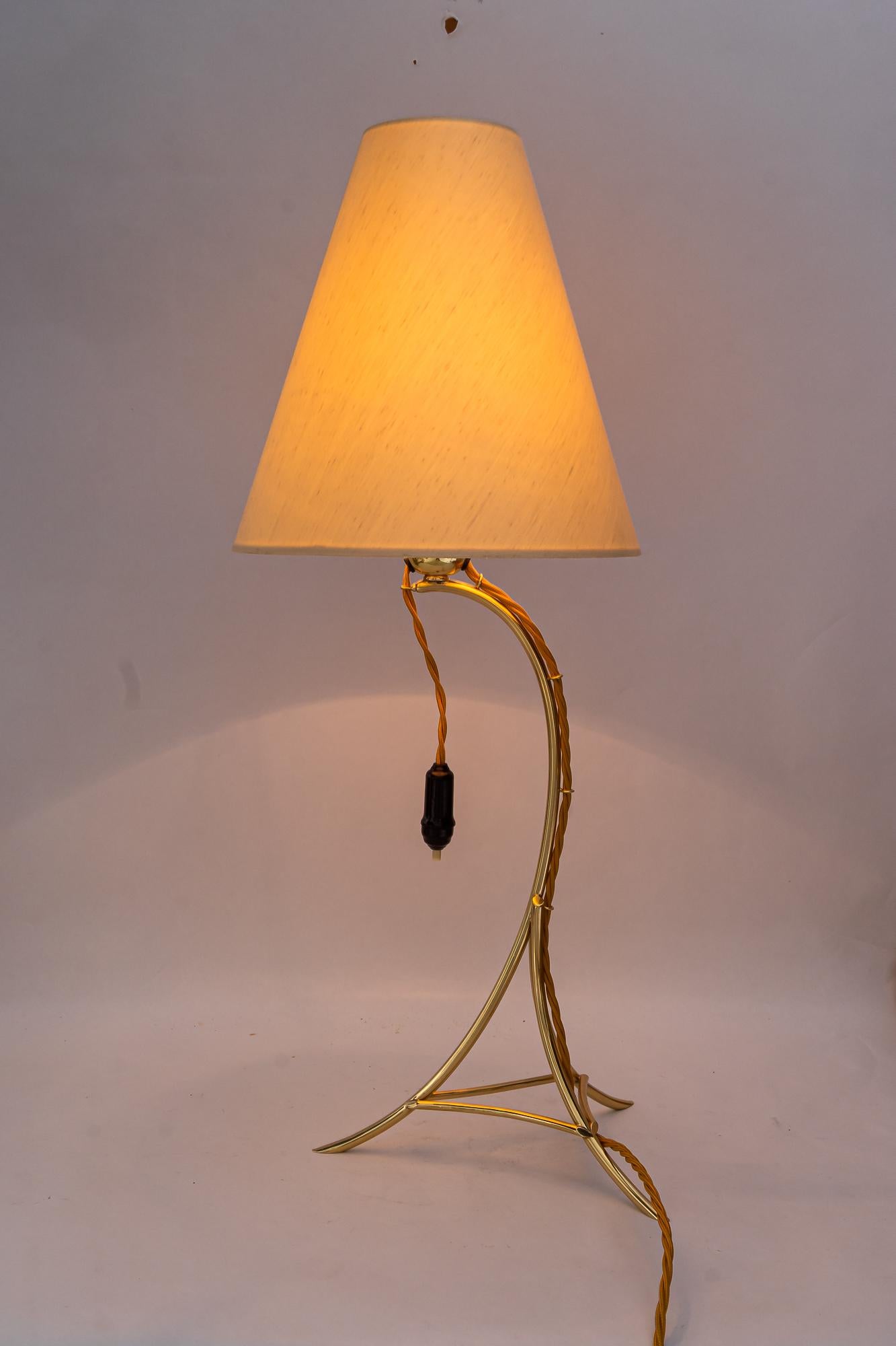 Lampada da tavolo grande con paralume in tessuto di Rupert Nikoll vienna, anni '50 circa in vendita 6