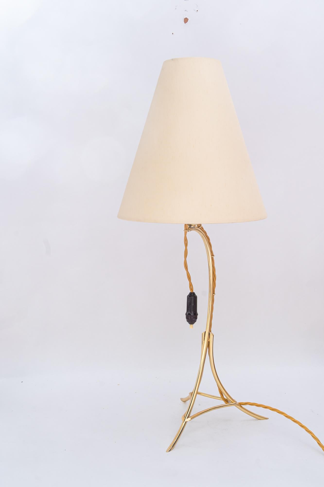 Mid-Century moderno Lampada da tavolo grande con paralume in tessuto di Rupert Nikoll vienna, anni '50 circa in vendita
