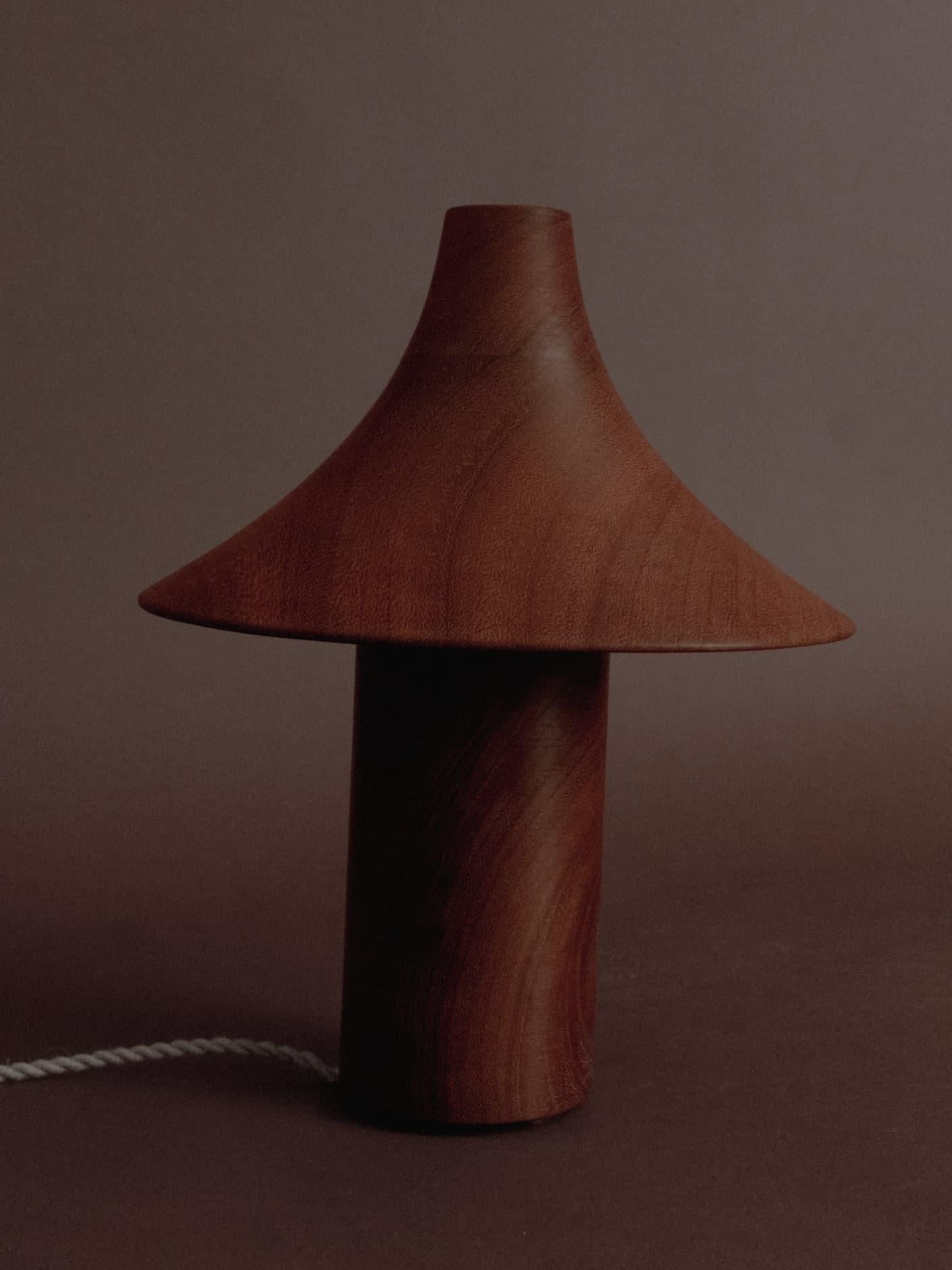 Lámpara Big the Hat de Kilzi en Nuevo estado para la venta en Geneve, CH