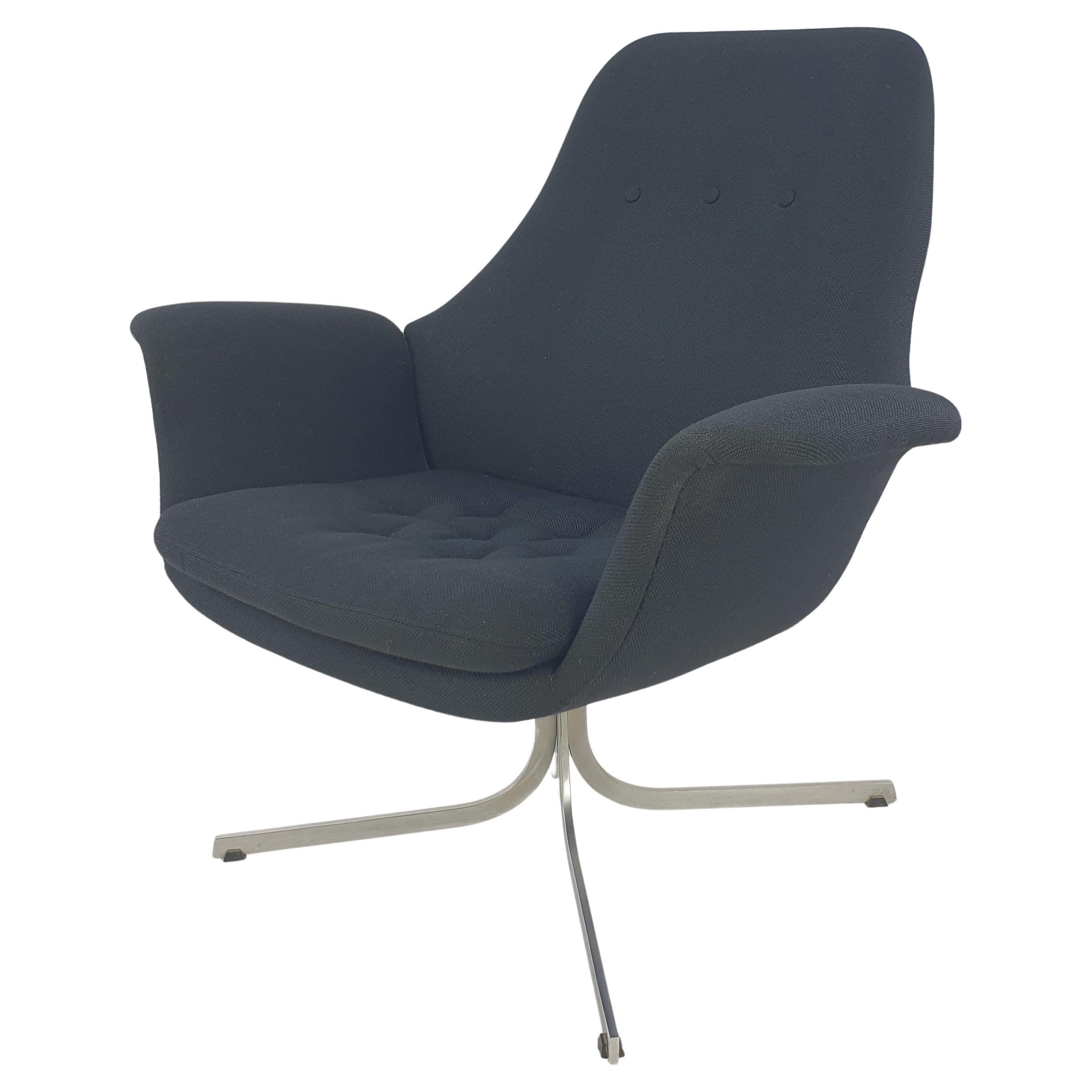 Big Tulip Armchair by Pierre Paulin for Artifort, 1960s For Sale