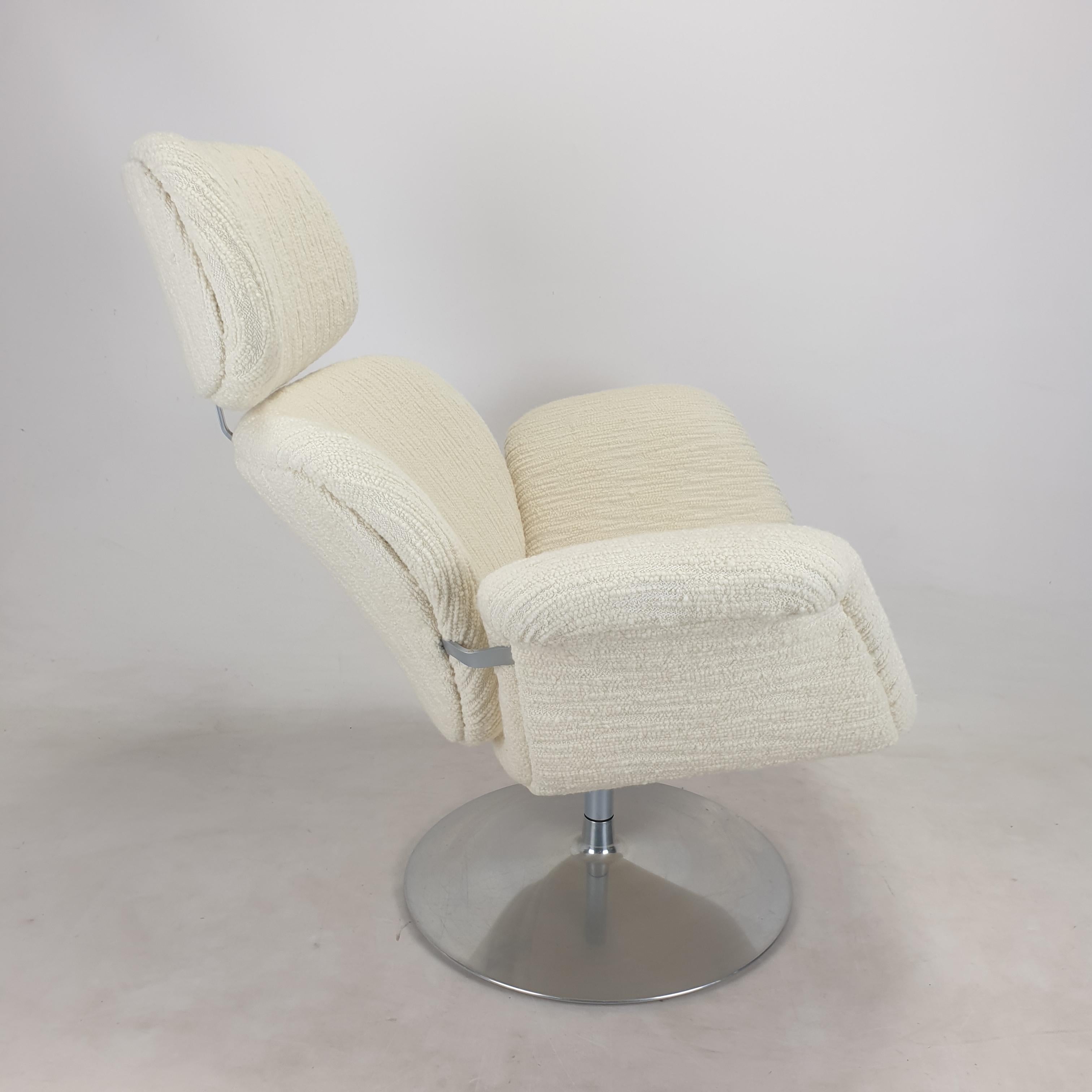 Big Tulip Chair and Ottoman by Pierre Paulin for Artifort, 1980s In Excellent Condition For Sale In Oud Beijerland, NL