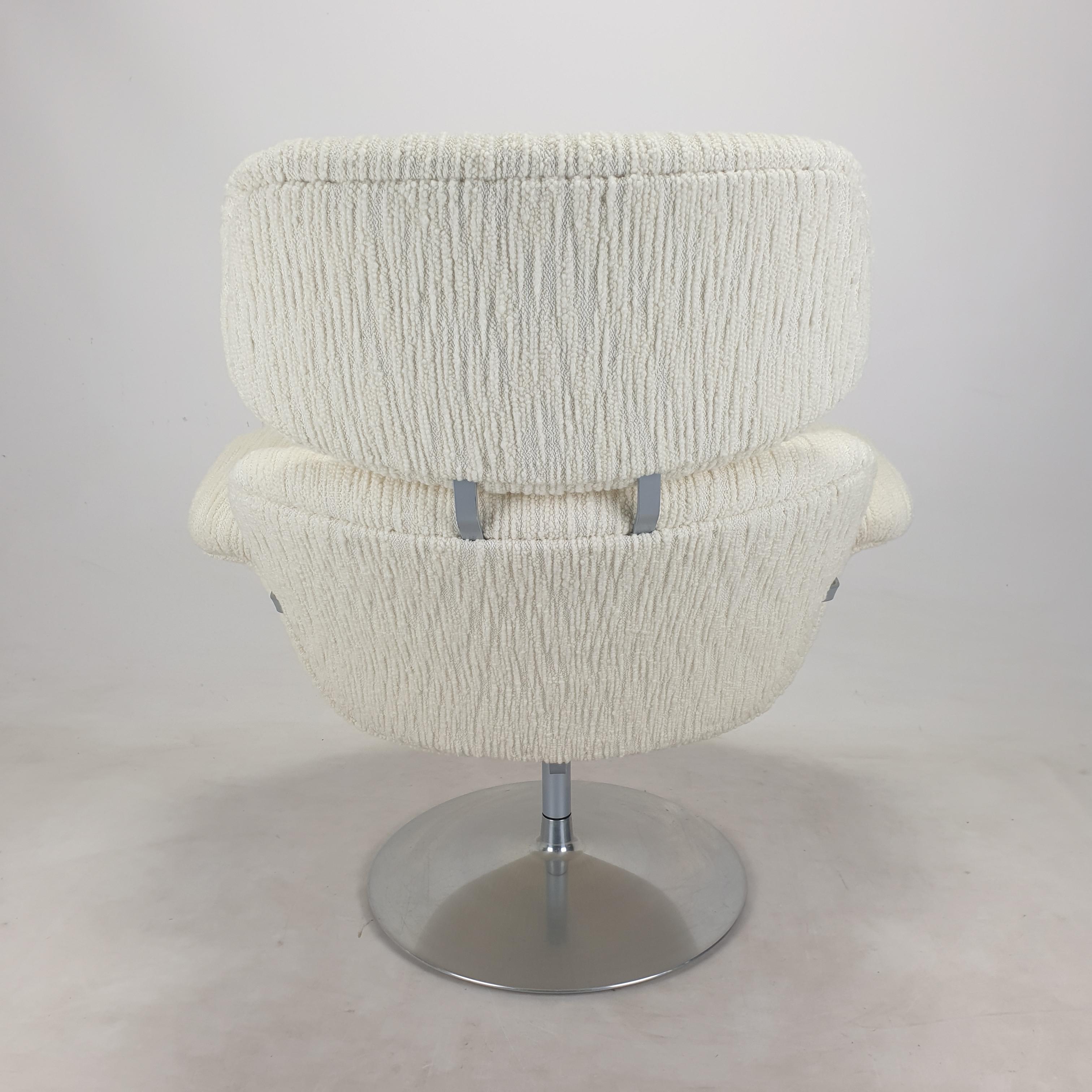Late 20th Century Big Tulip Chair and Ottoman by Pierre Paulin for Artifort, 1980s For Sale