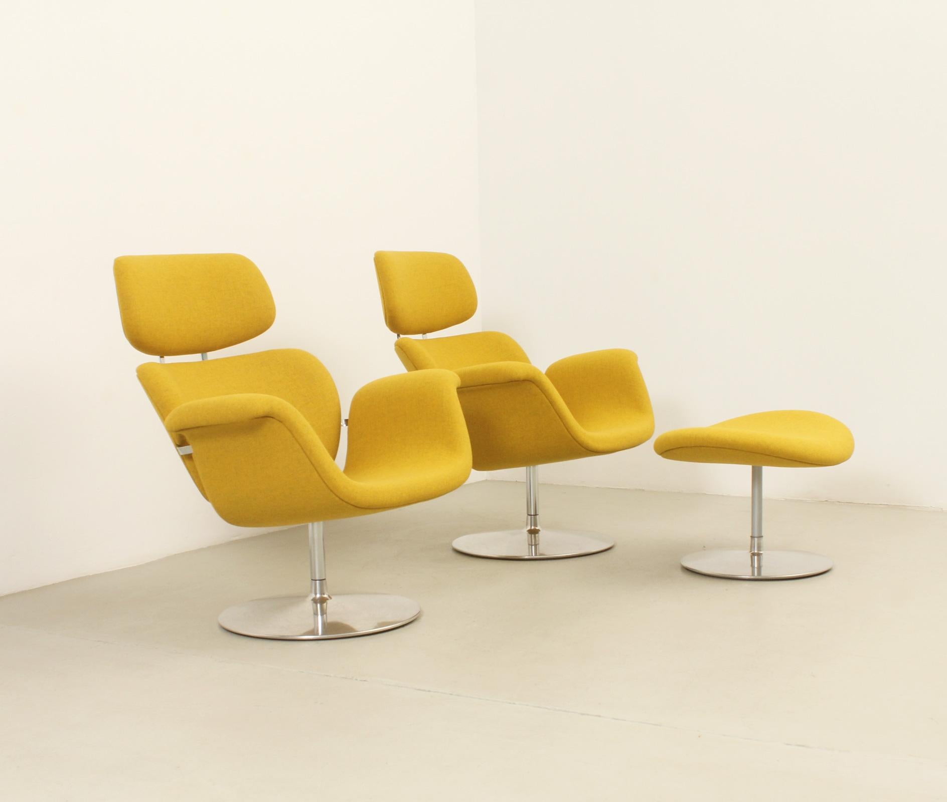 Big Tulips Chairs and Ottoman by Pierre Paulin for Artifort For Sale 12