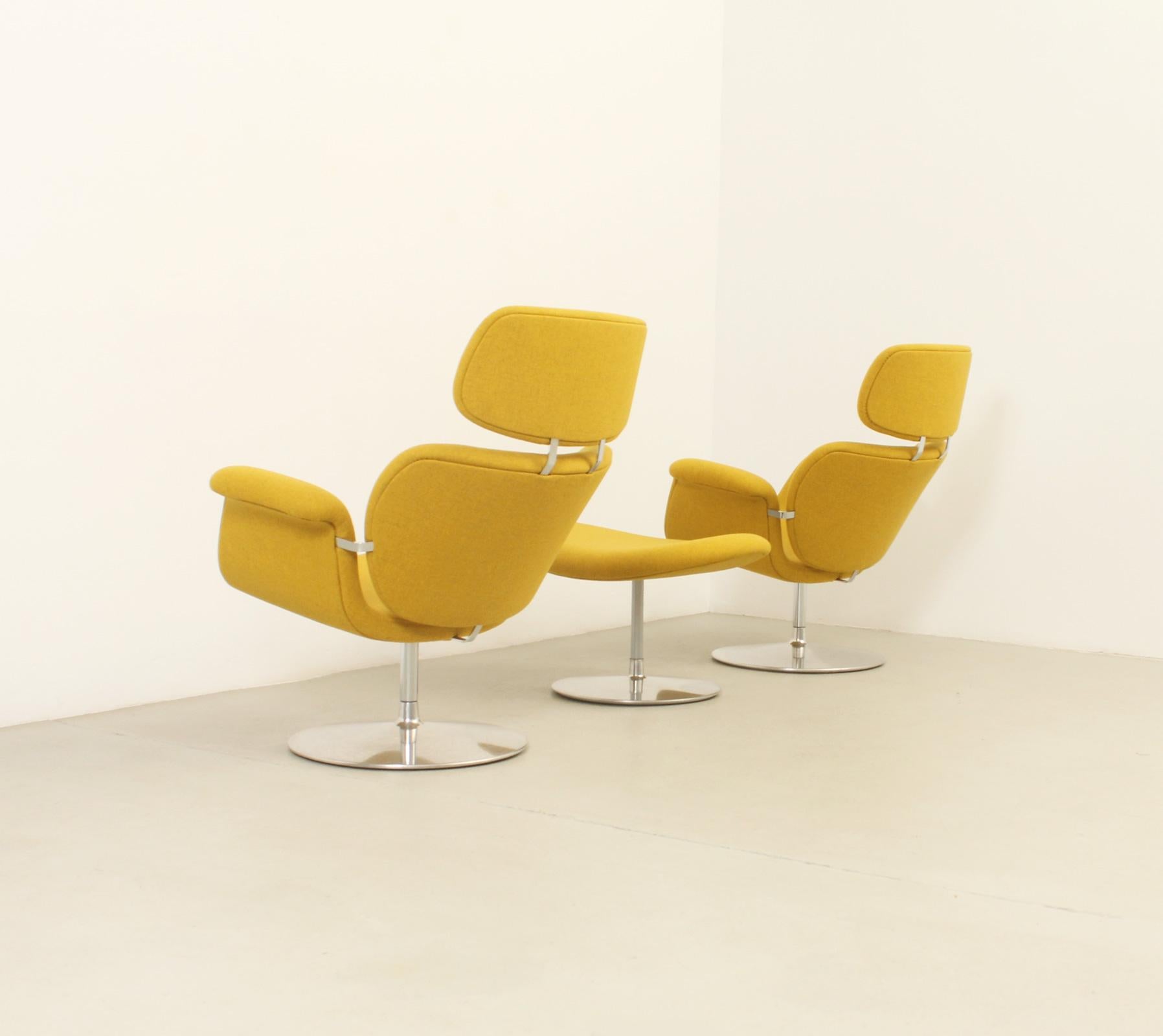 Big Tulips Chairs and Ottoman by Pierre Paulin for Artifort For Sale 13