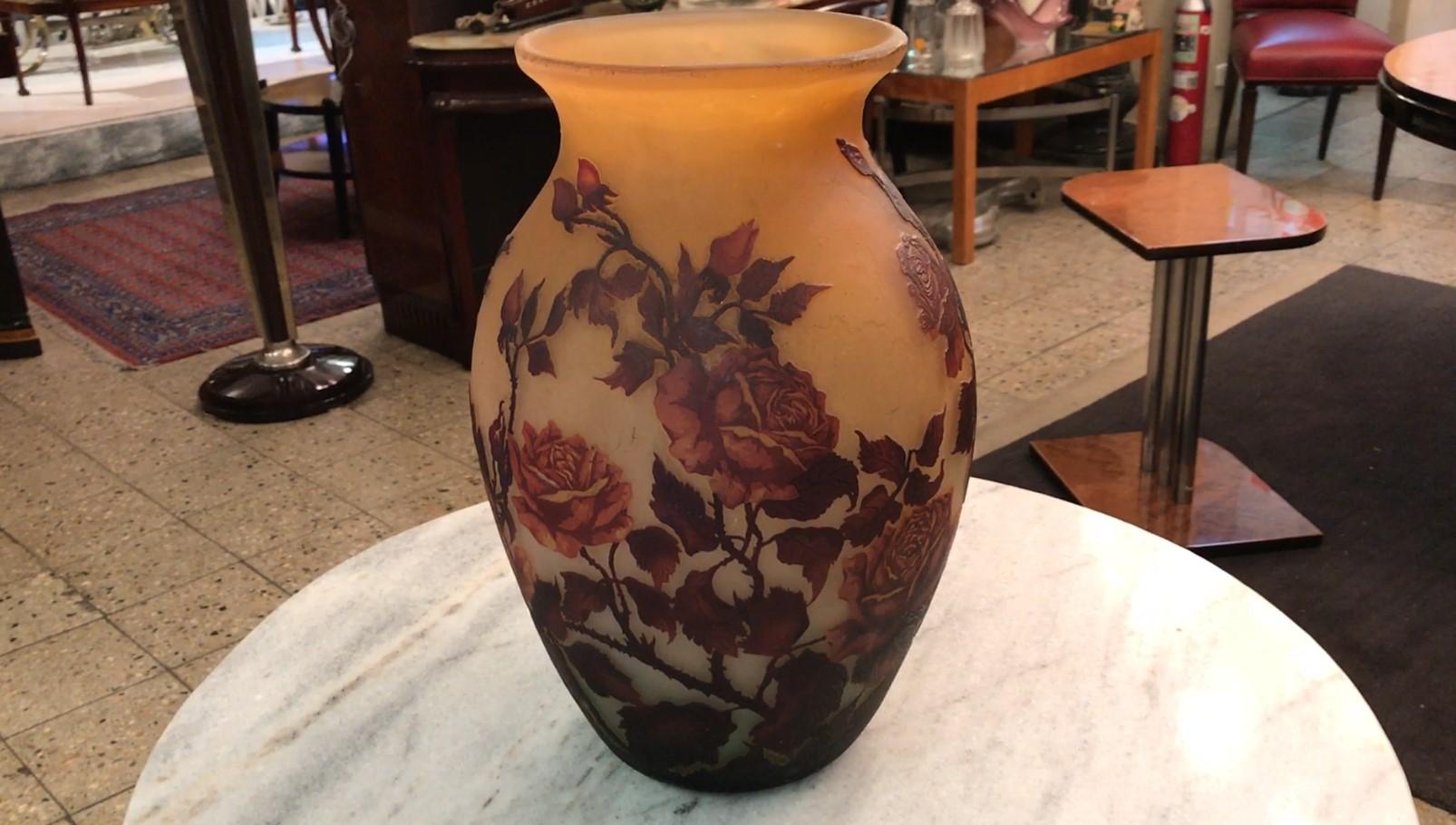 Big Vase, Sign: Muller Freres Luneville, (Roses Flowers) Jugendstil, Art Nouveau For Sale 2
