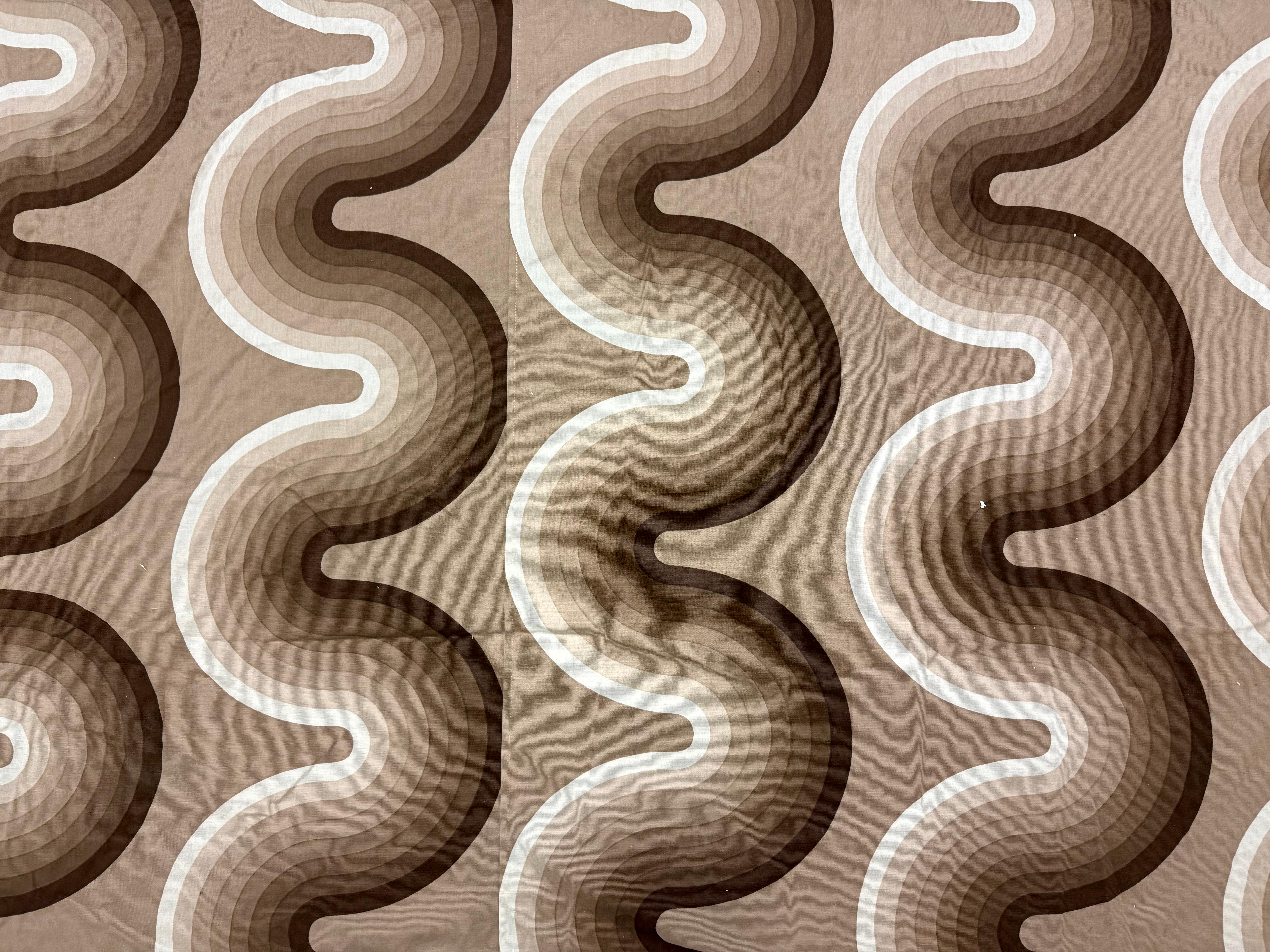 big verner panton curve curtain by mira-x Bon état - En vente à Munich, DE