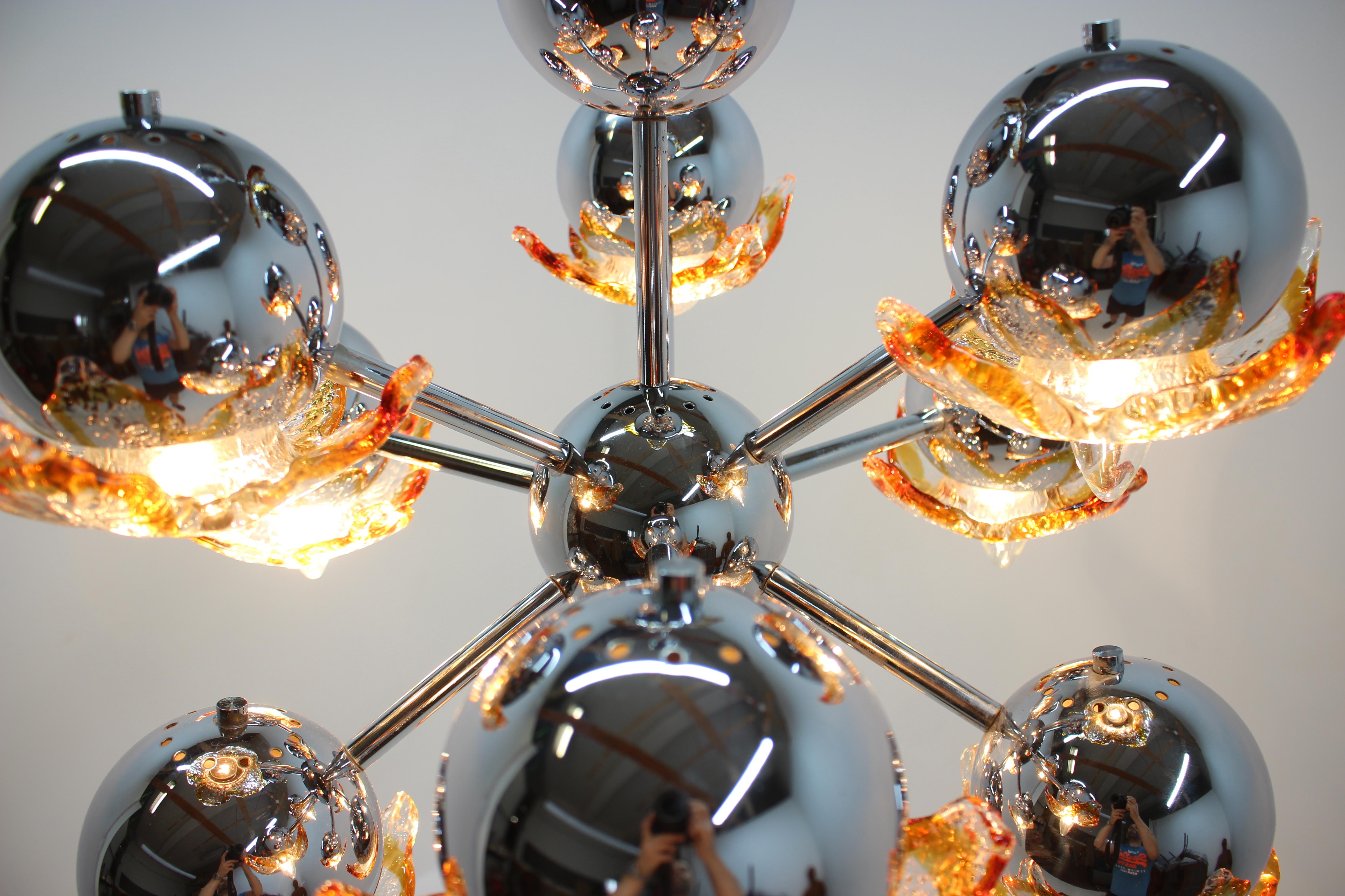 Tchèque Grande lampe Spoutnik / Atome de Murano de style très unique de l'ère spatiale, 1970 en vente