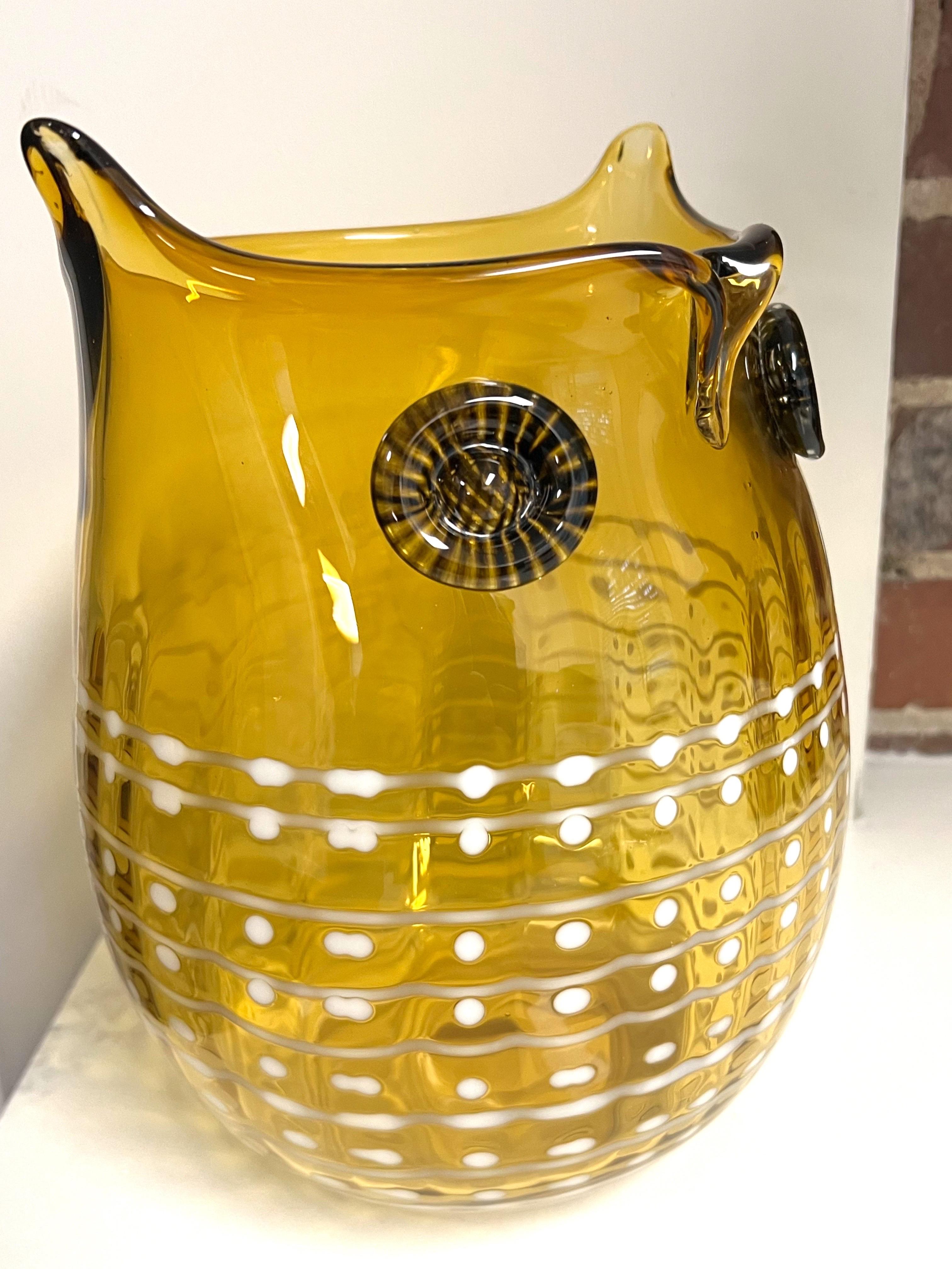 Big Vintage 1970s Blenko Art Glass Modernist Owl Design Vase For Sale 4