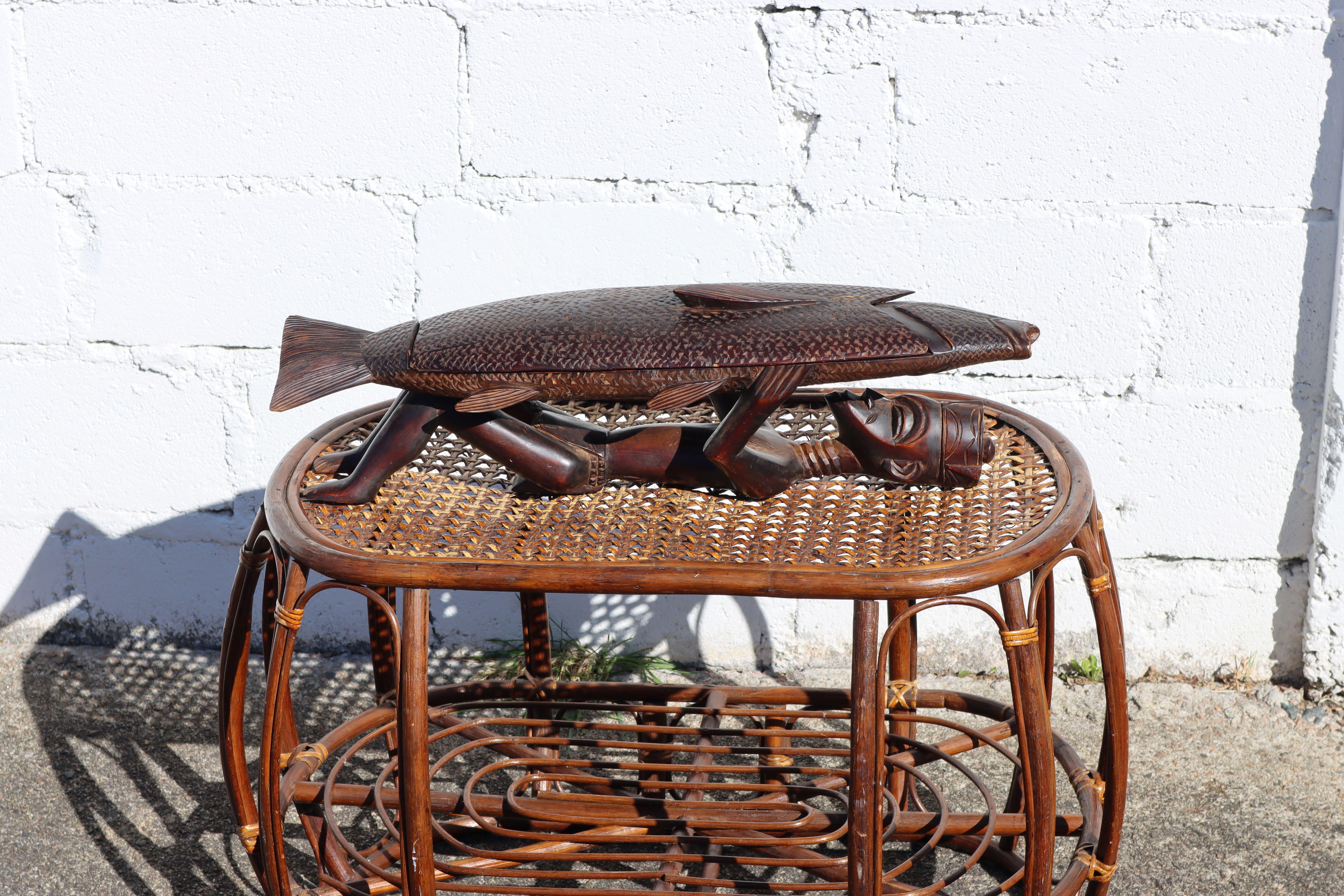 Big Vintage African Hand Carved Ebony Statue - Reclining Object Table Decoration For Sale 5