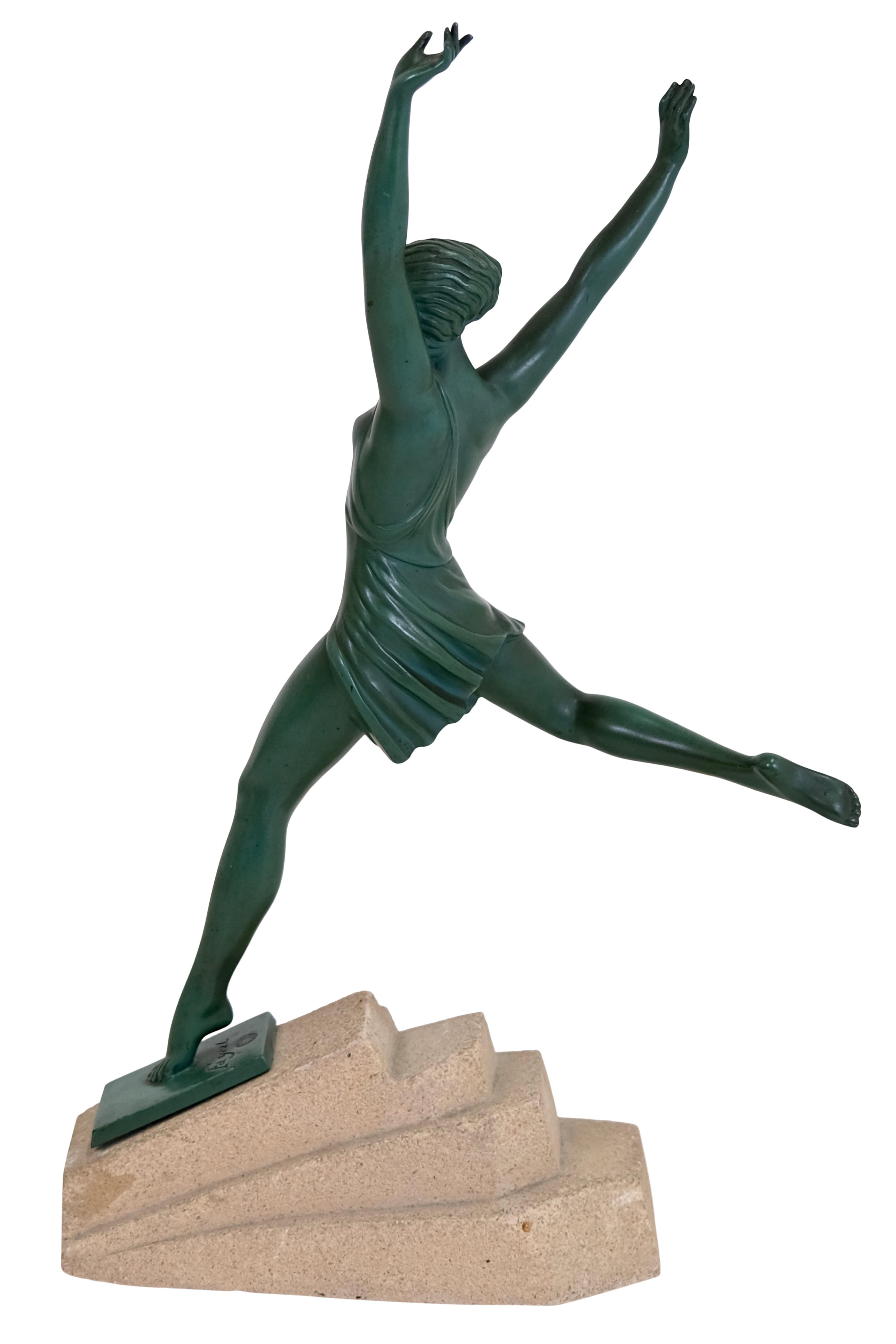 Patiné Grande sculpture Art Déco Olympia vintage de Pierre Le Faguays pour Max Le Verrier en vente