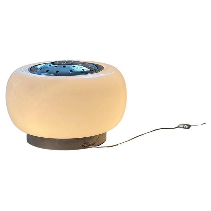 Bigli lampe de table vintage italienne en verre opalin, 1970 Carlo Nason chromé en vente