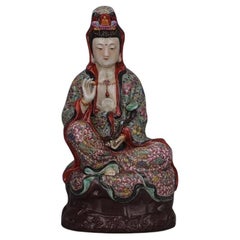 Große Buddha-Statue aus Porzellan im Vintage-Stil mit Markierung von Jingdezhen Zeng Longshen
