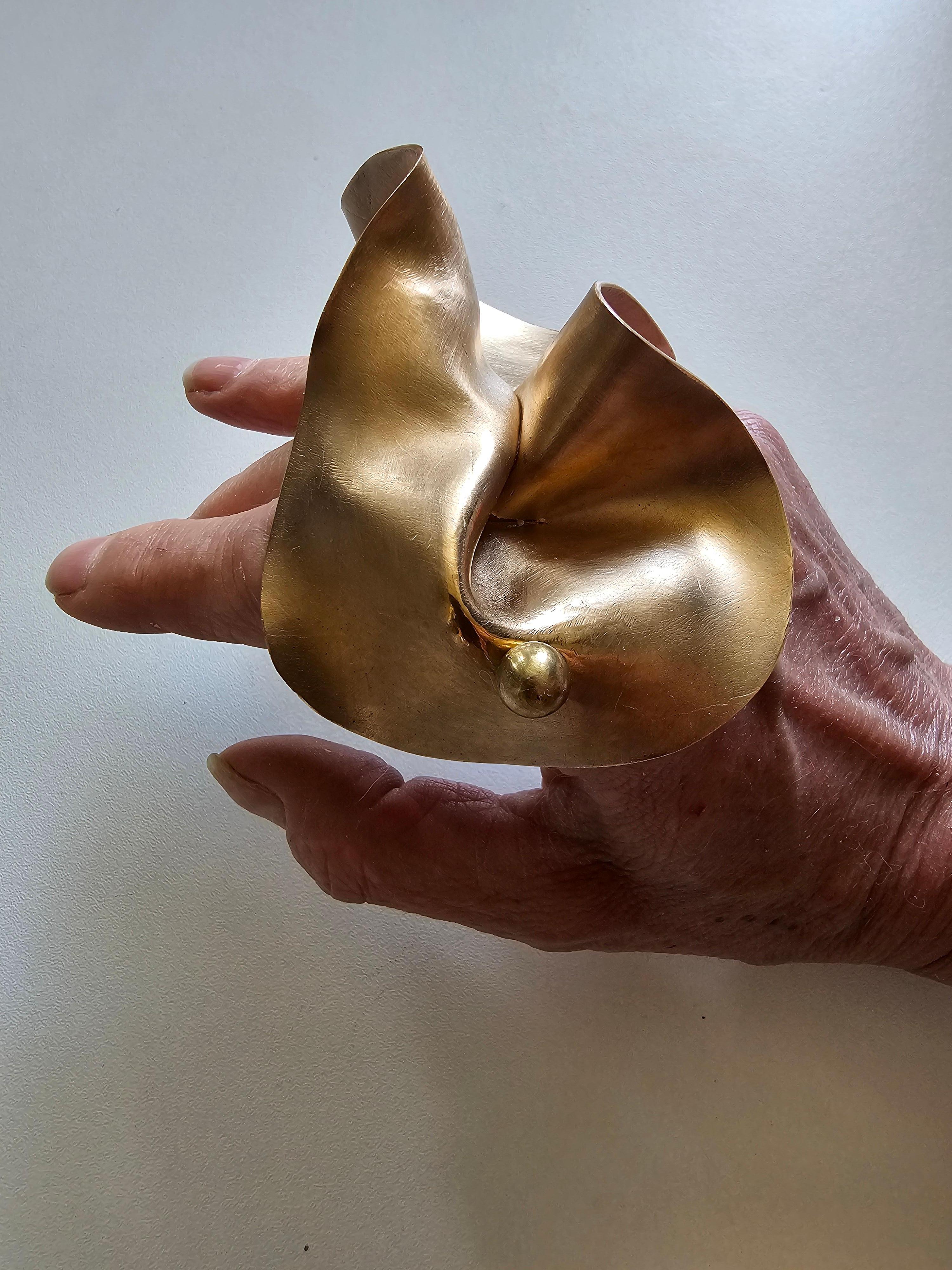 Alina Alamorean Big Waterlily Sculptural Contemporary Statement Ring Rose Bronze For Sale 2