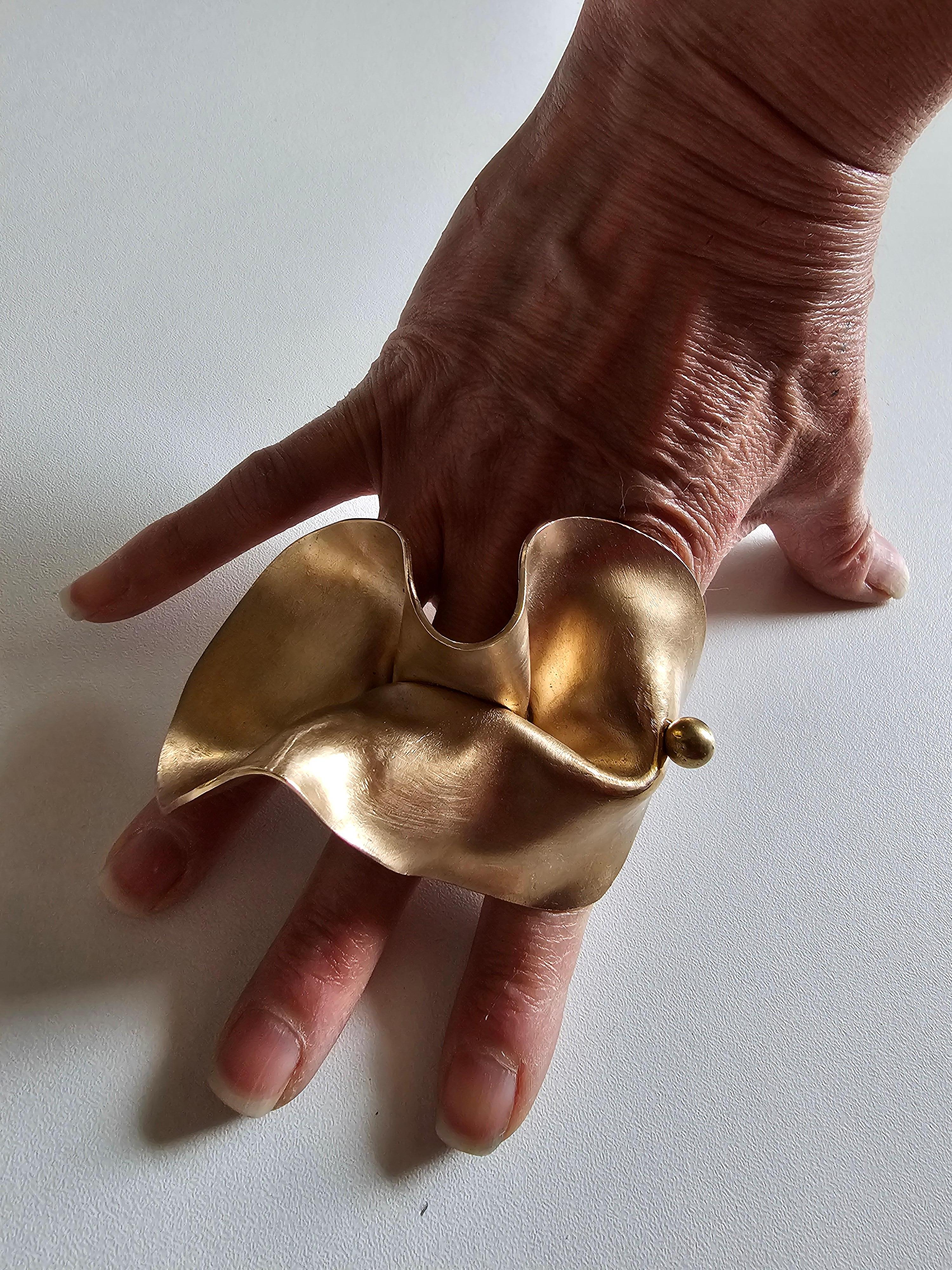 Alina Alamorean Big Waterlily Sculptural Contemporary Statement Ring Rose Bronze For Sale 3