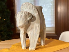 Gran Bisonte Blanco (Tatanka) Jarrón Cerámica (Yellowstone) Gres, esmalte blanco mate