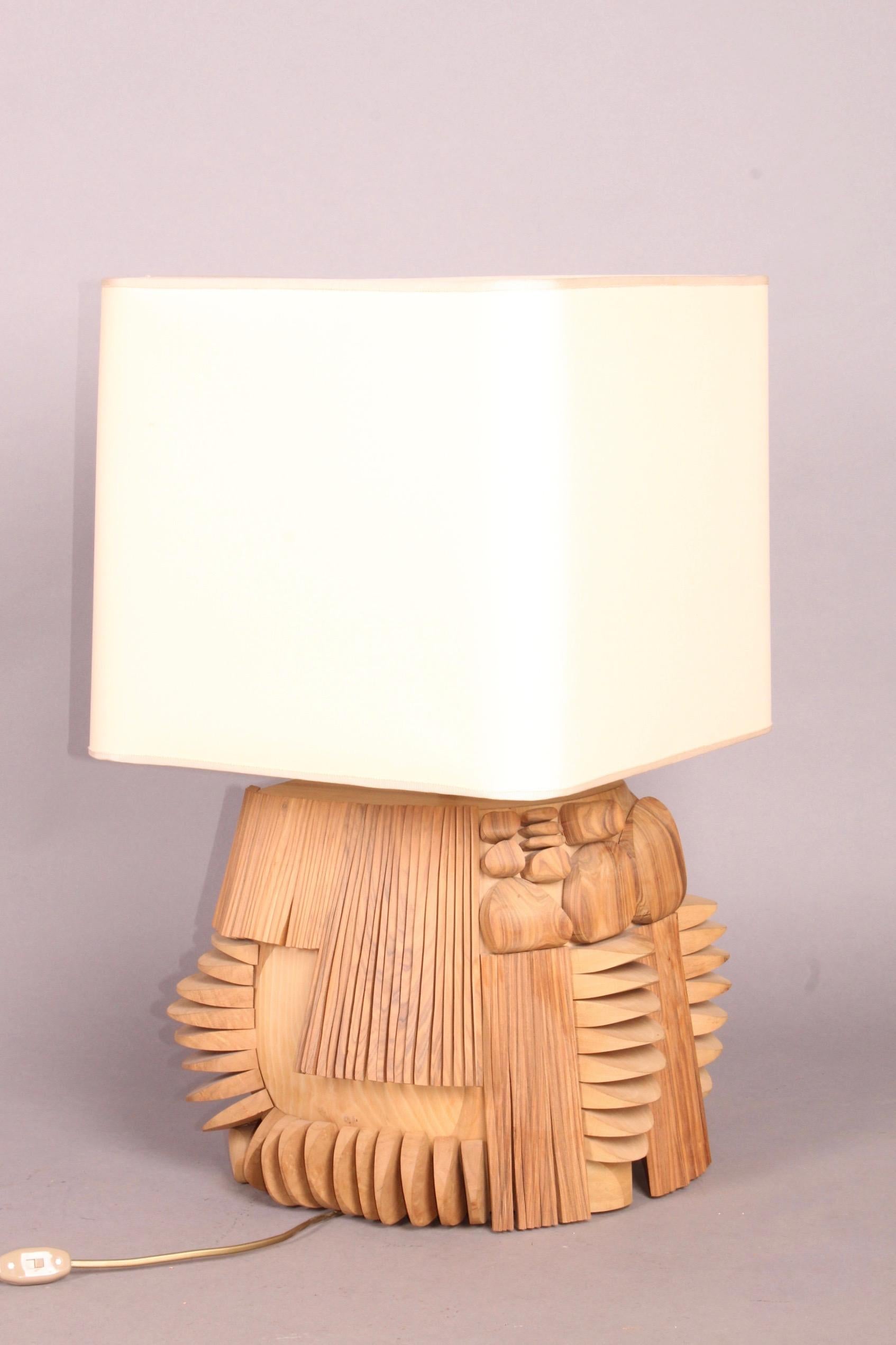 Big Wood Sculpture Table Lamp 5