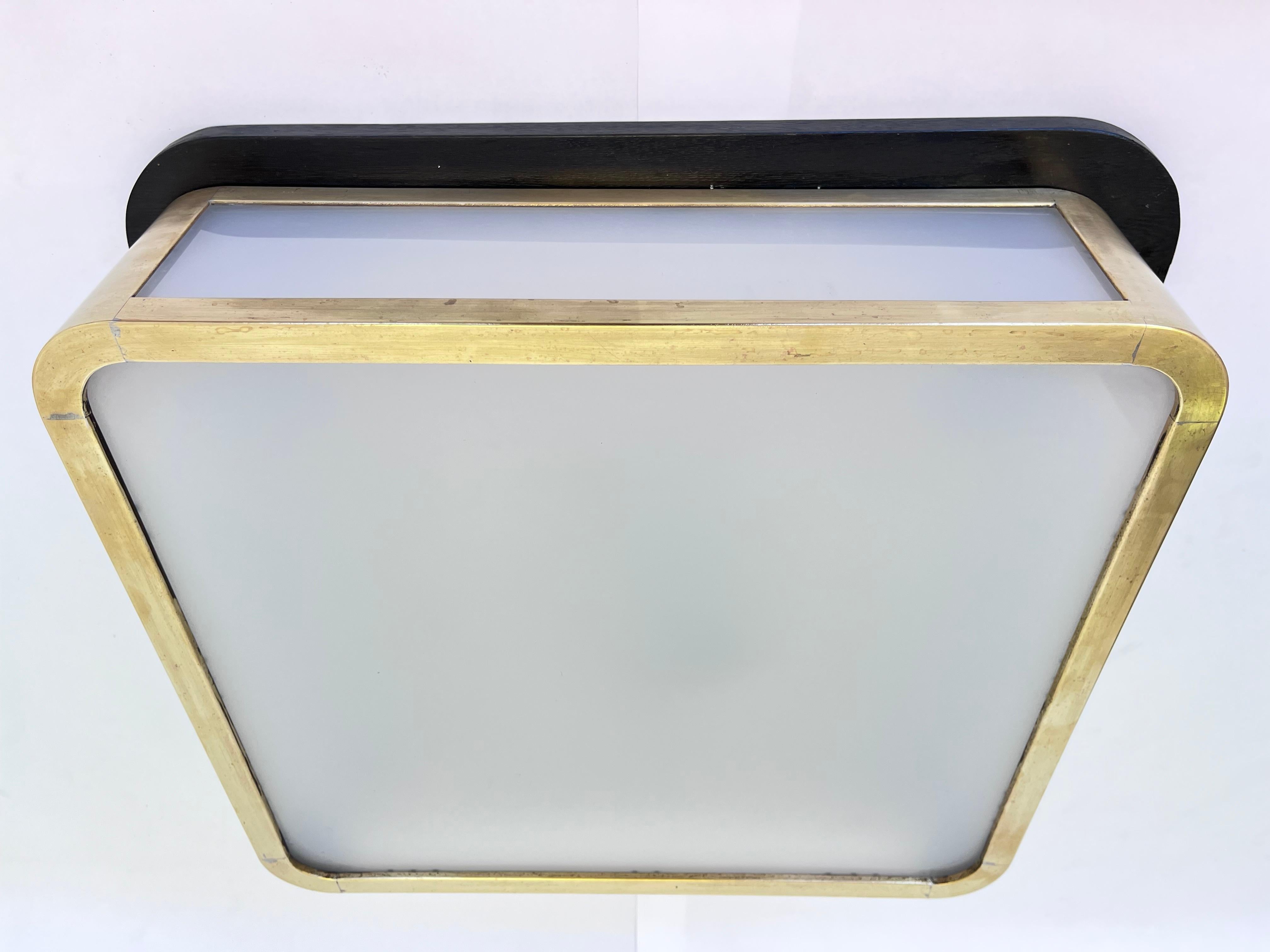 Gran lámpara de techo o pared XXL de latón y cristal Bauhaus, años 40 en venta 4