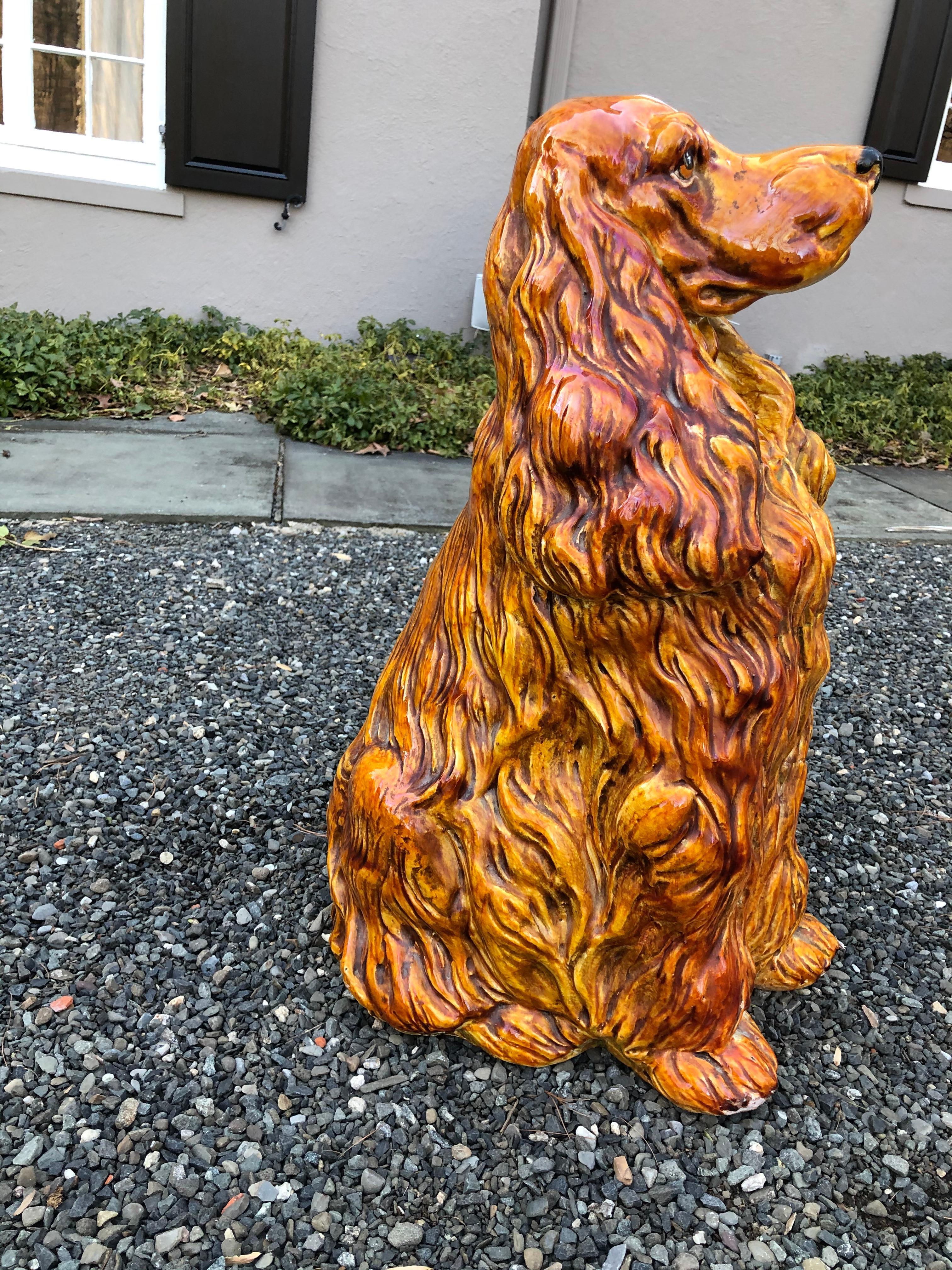 Grandeur nature Statue de chien épagneul en céramique italienne des années 1970 Excellent état - En vente à Hopewell, NJ
