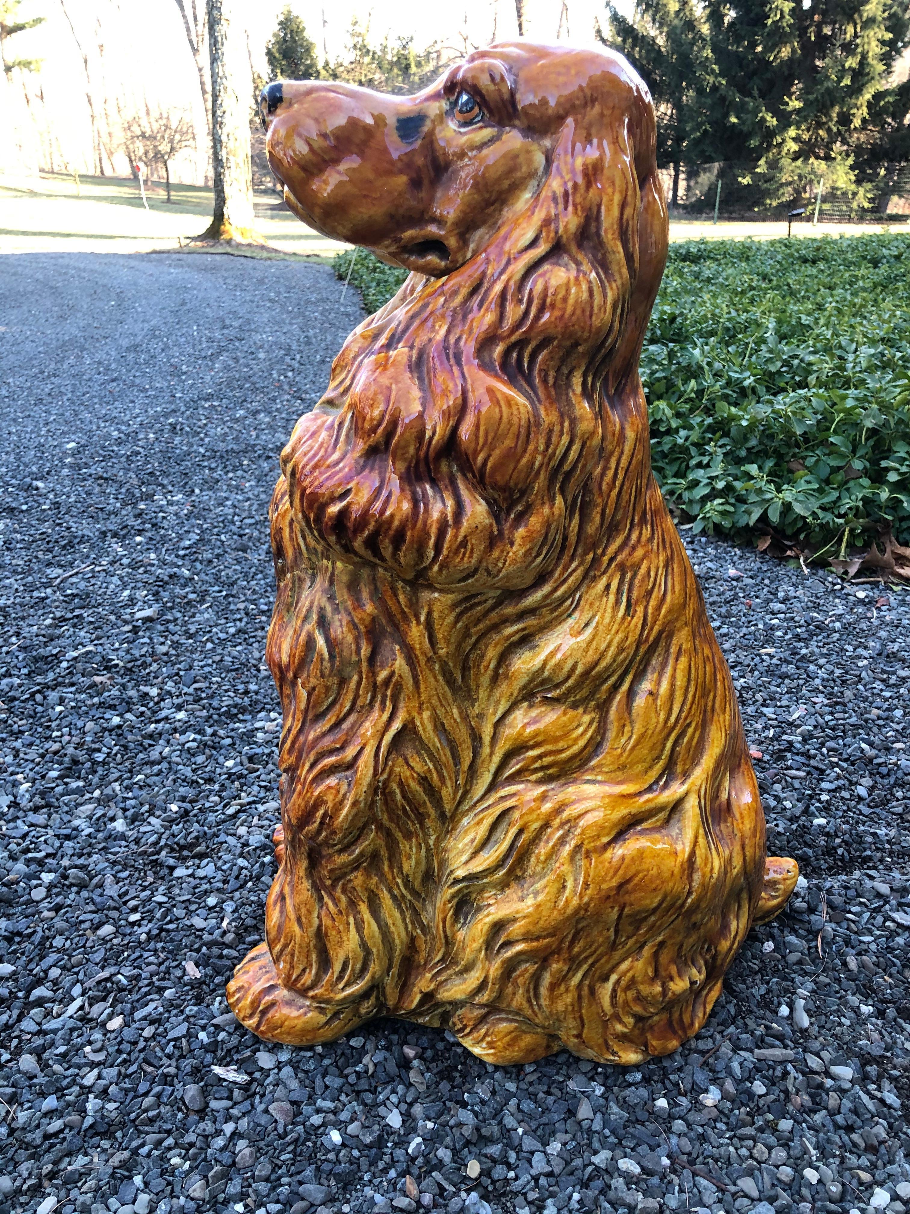 Céramique Grandeur nature Statue de chien épagneul en céramique italienne des années 1970 en vente