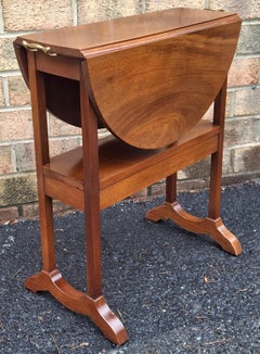 Biggs Furniture Regency Style Mahogany Drop-Leaf Table