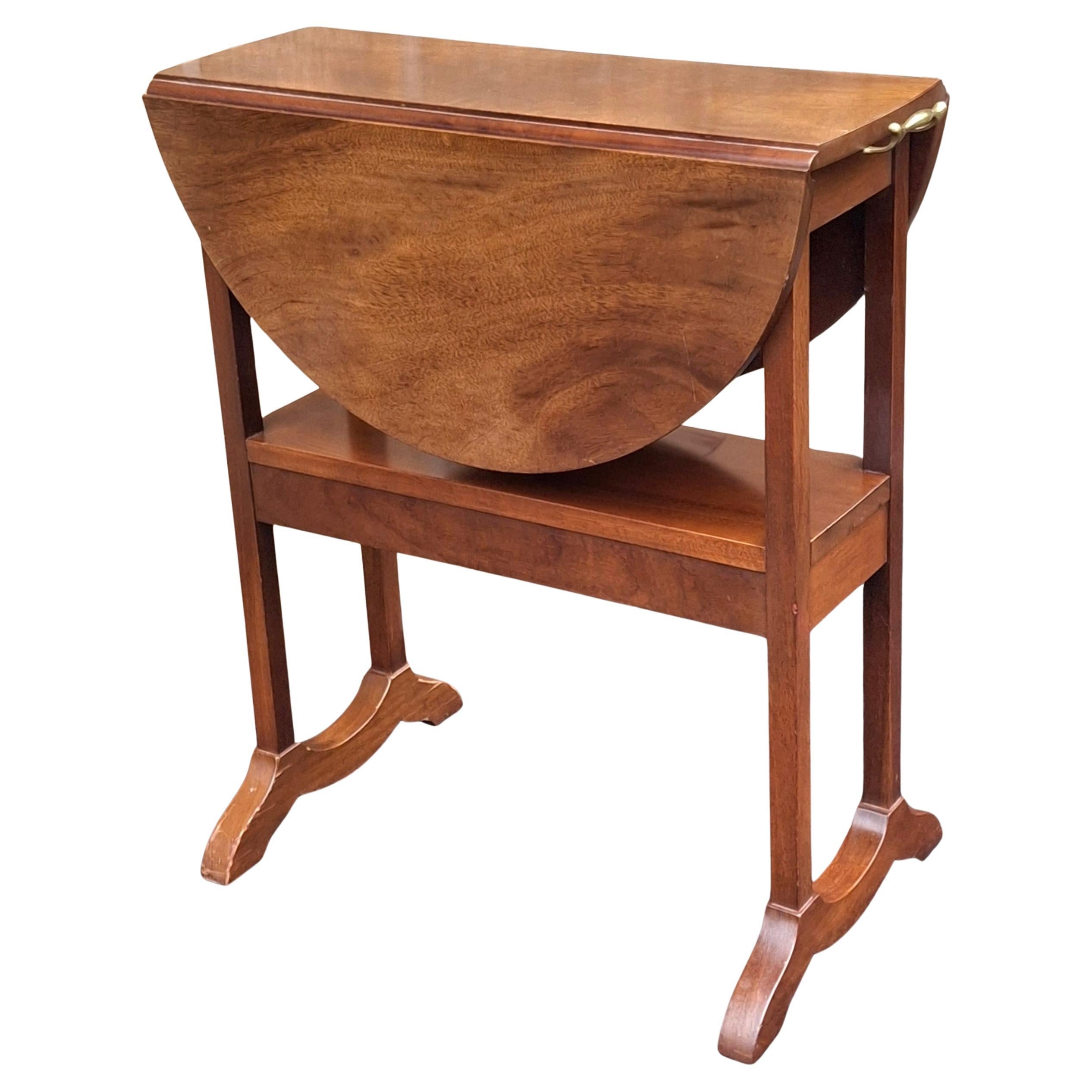 Biggs Furniture Table à feuilles tombantes en acajou de style Regency