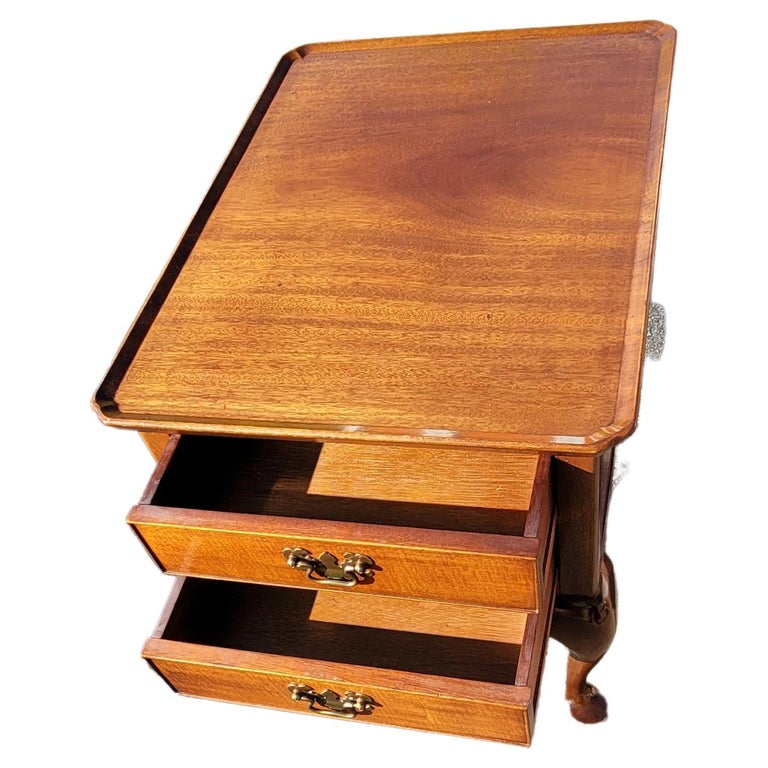 Biggs Furniture TwoDrawer Queen Anne Mahogany Side Table Nightstand