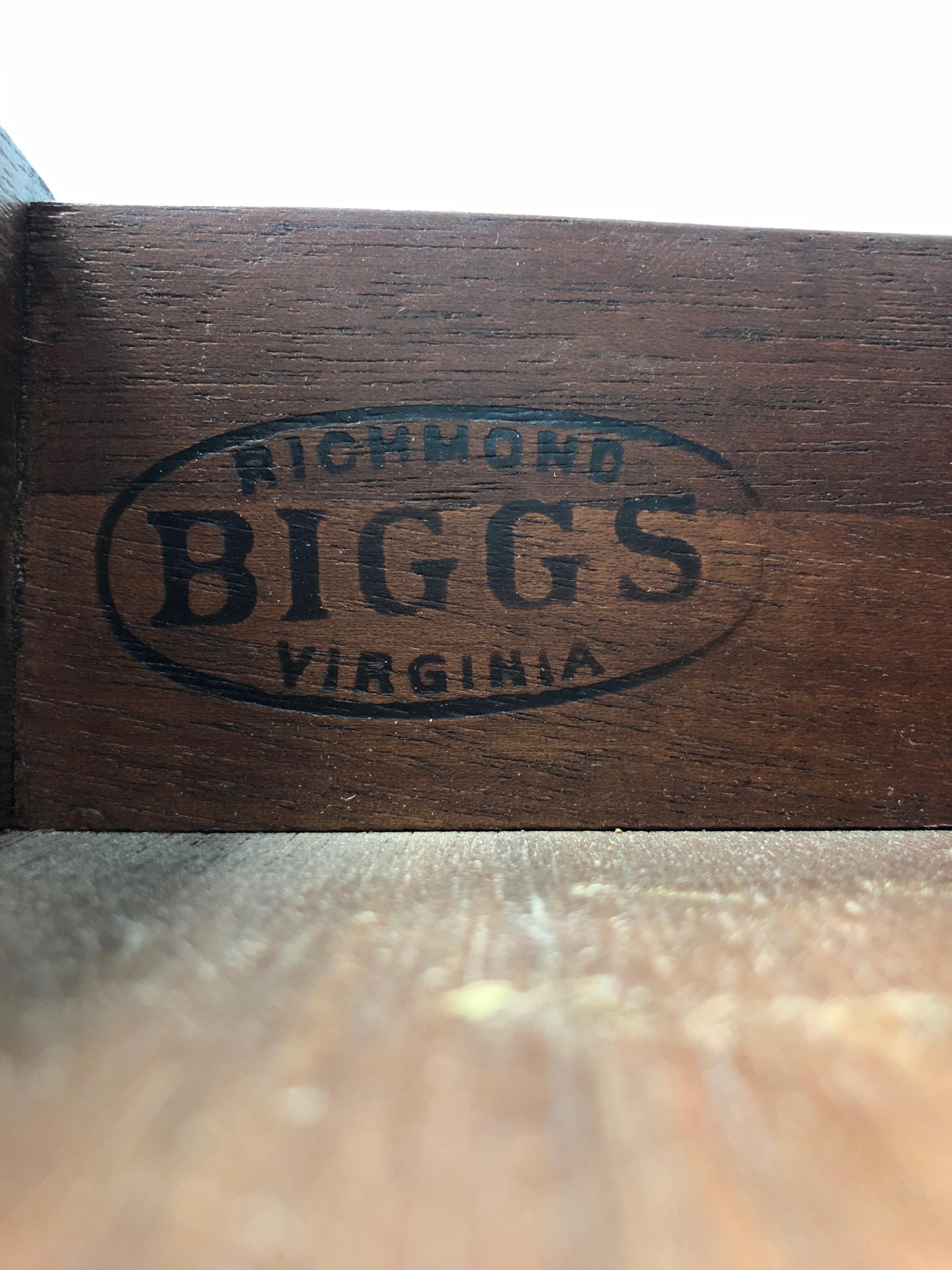 BIGGS Mahogany Queen Anne Style Lowboy Dresser Chest 5