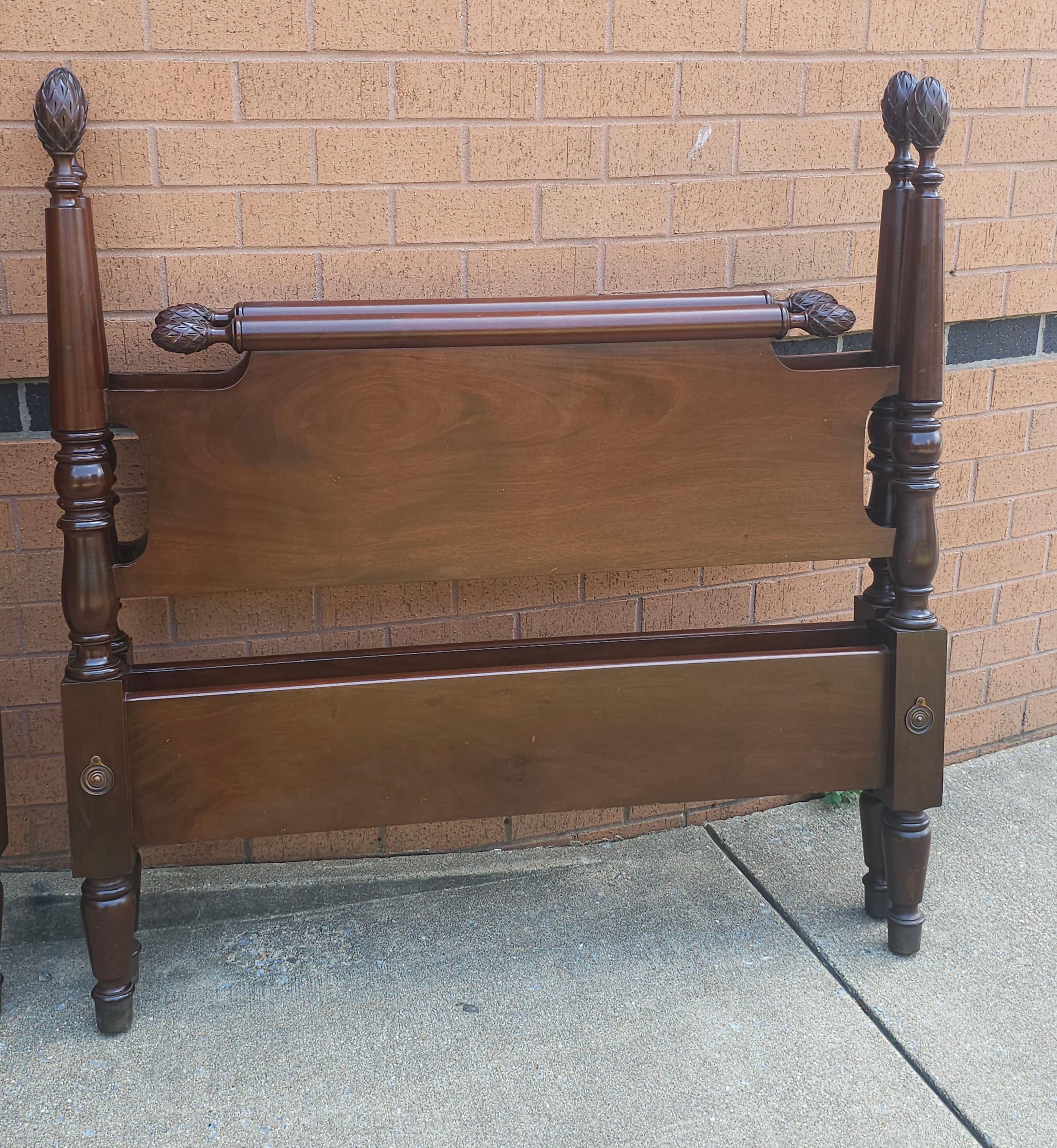 Biggs Virginia Mahogany Pineapple 3/4 Twin Beds, Pair For Sale 2