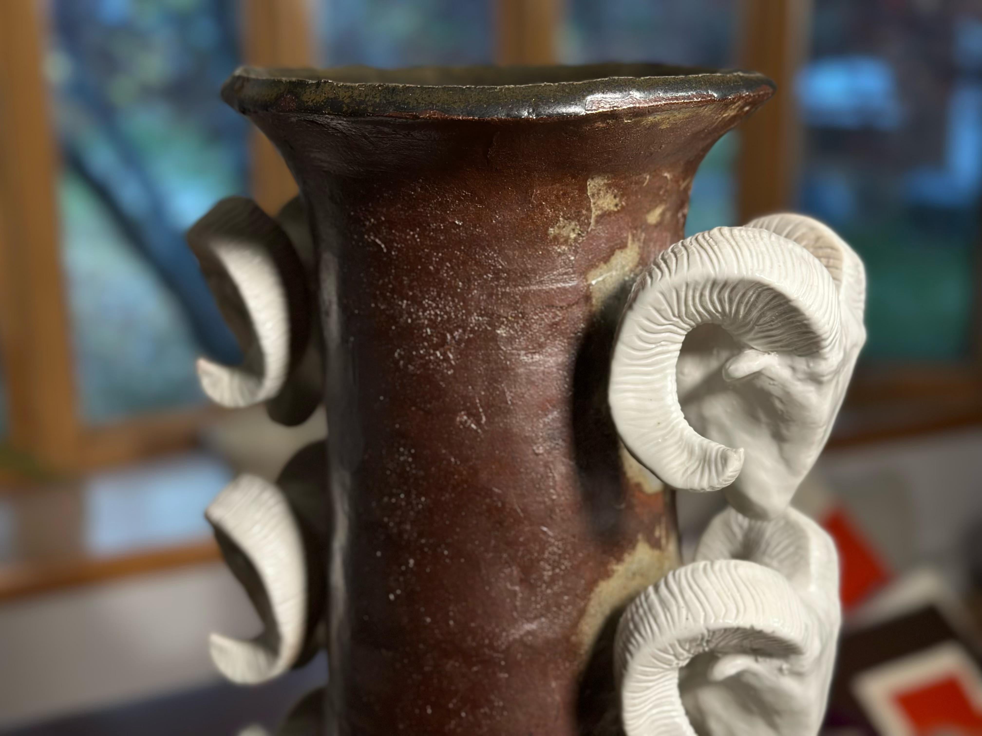 BigHorn Sheep Big Vase Ceramic (Yellowstone) Grès, Porcelaine en vente 6