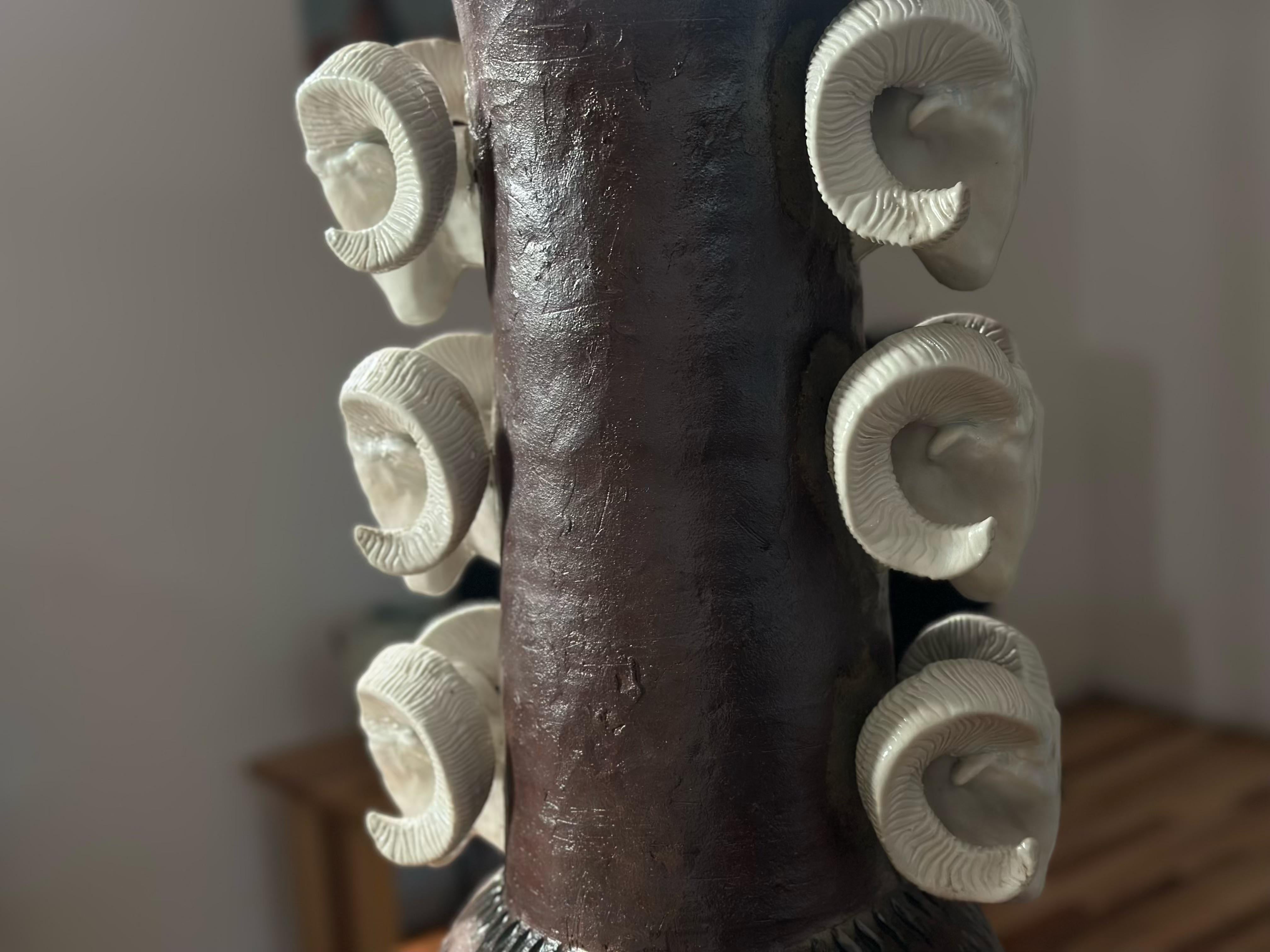 BigHorn Sheep Big Vase Ceramic (Yellowstone) Grès, Porcelaine en vente 1